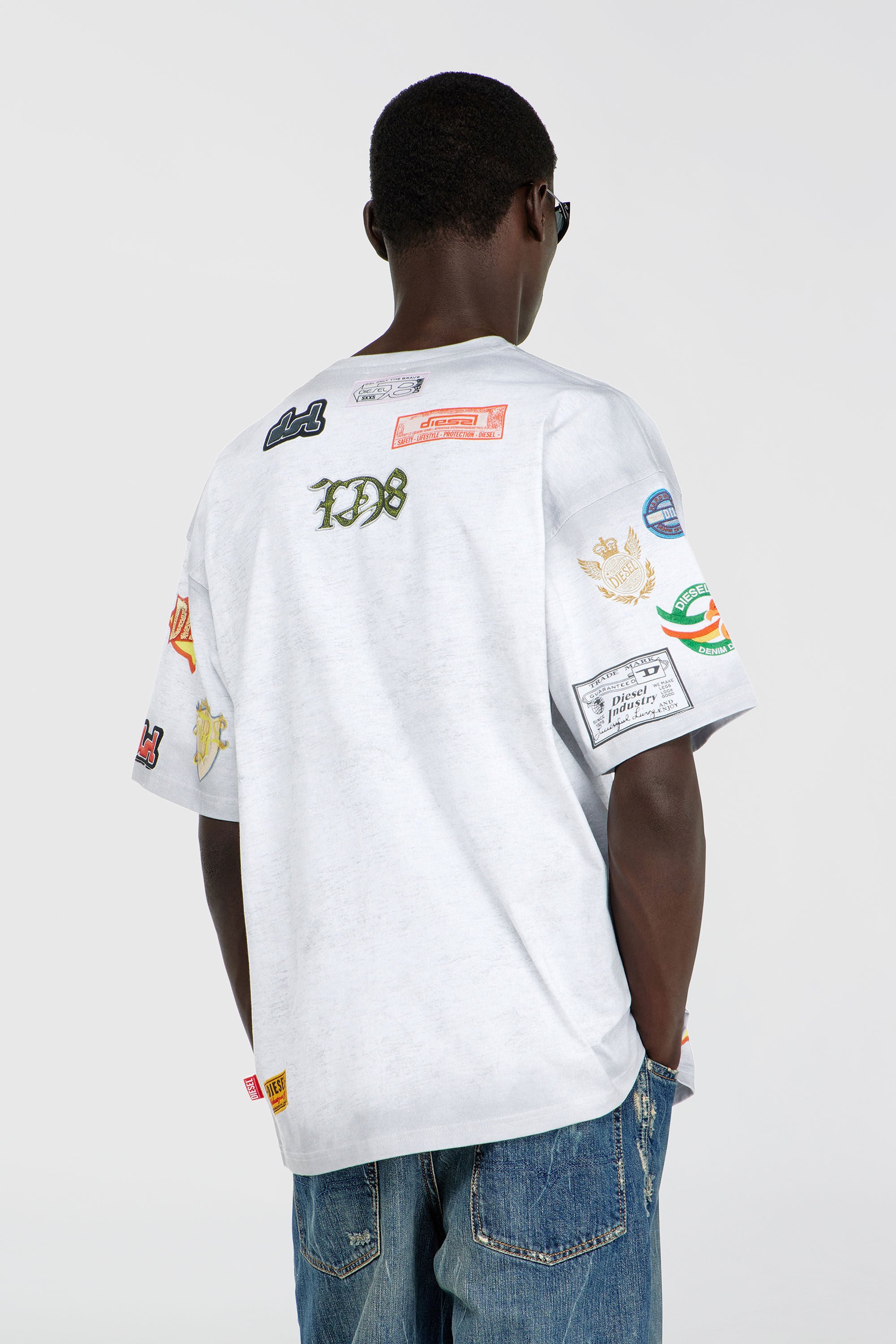 Diesel - T-BOXT-AA6, Male's Tシャツ in ホワイト - 4