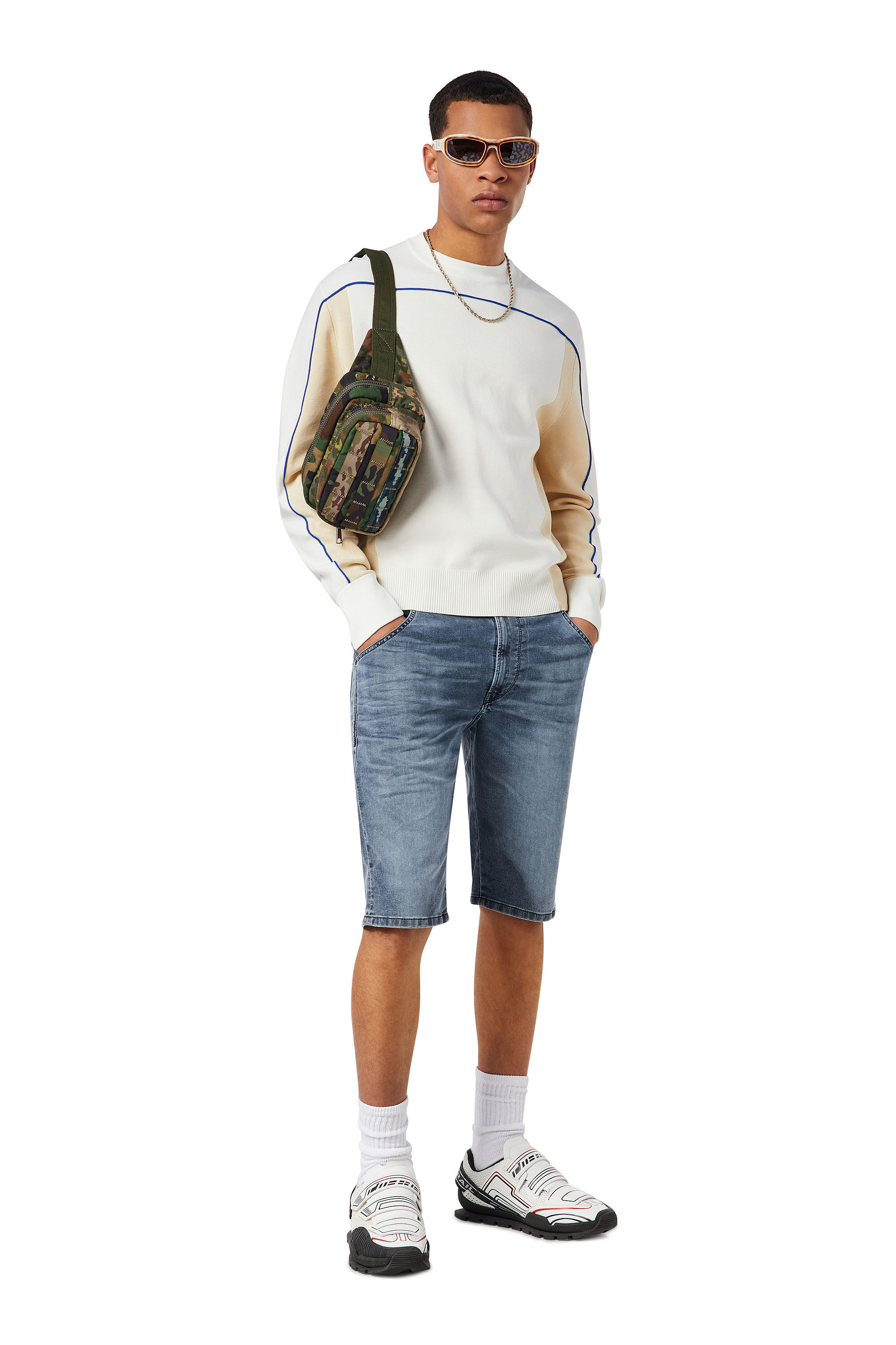 D-KROOSHORT JOGGJEANS MEN: デニムショートパンツ ｜ディーゼル（DIESEL）公式オンラインストア