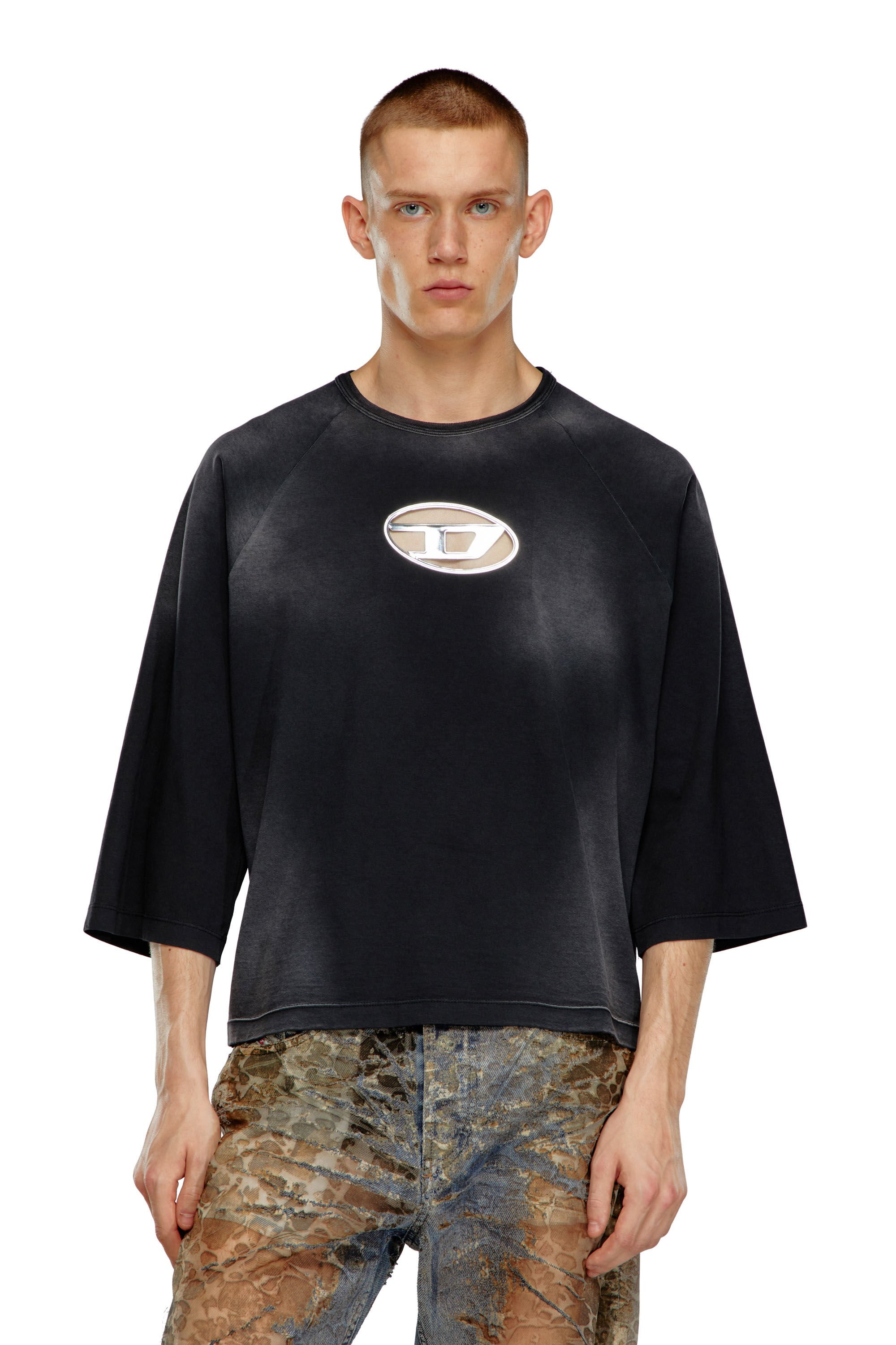 Diesel - T-CROXT, Male's Faded T-shirt with puffy Oval D in ブラック - 3