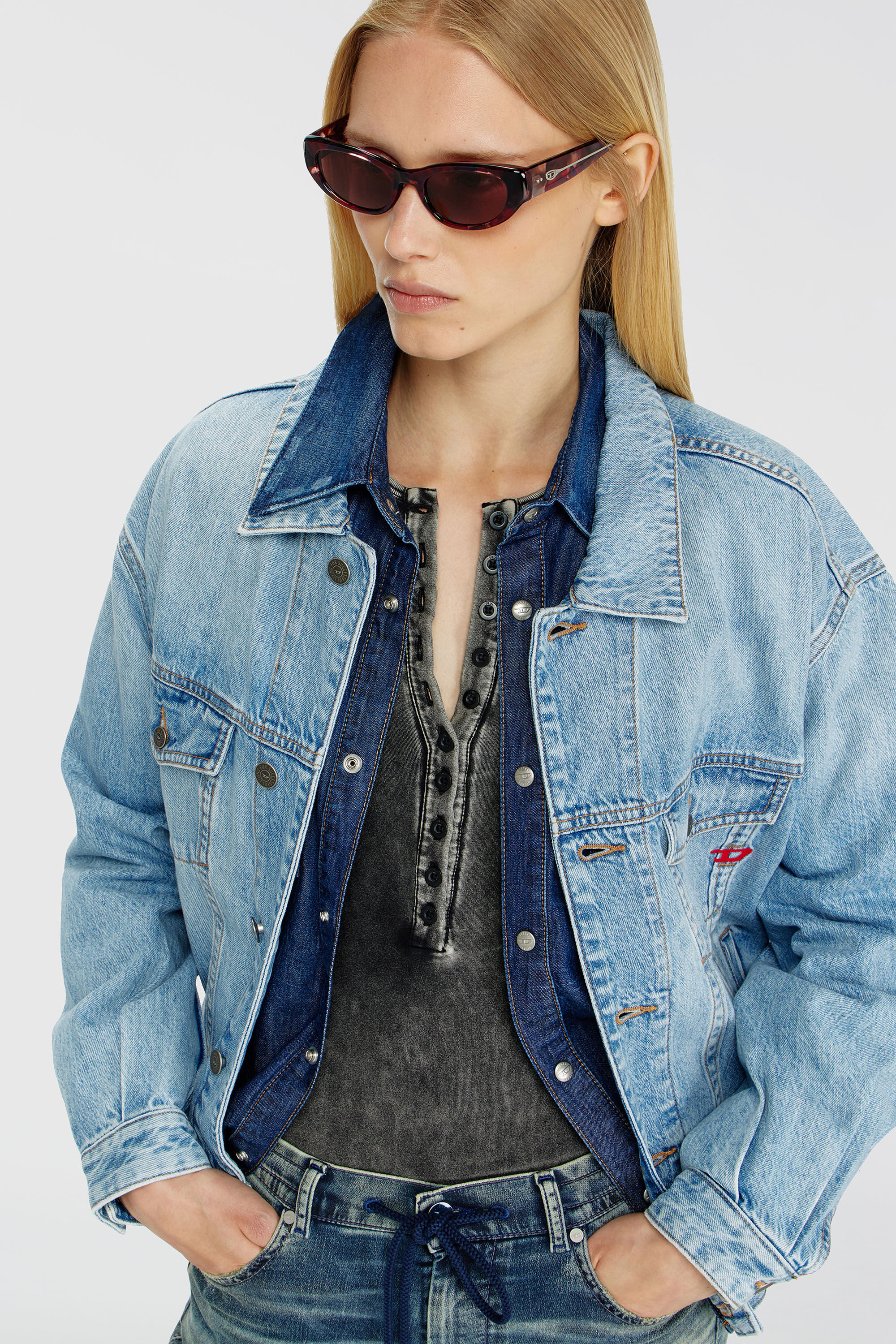Diesel - 0DL2010U, Unisex's Cat-eye style sunglasses in レッド/ブラウン - 4