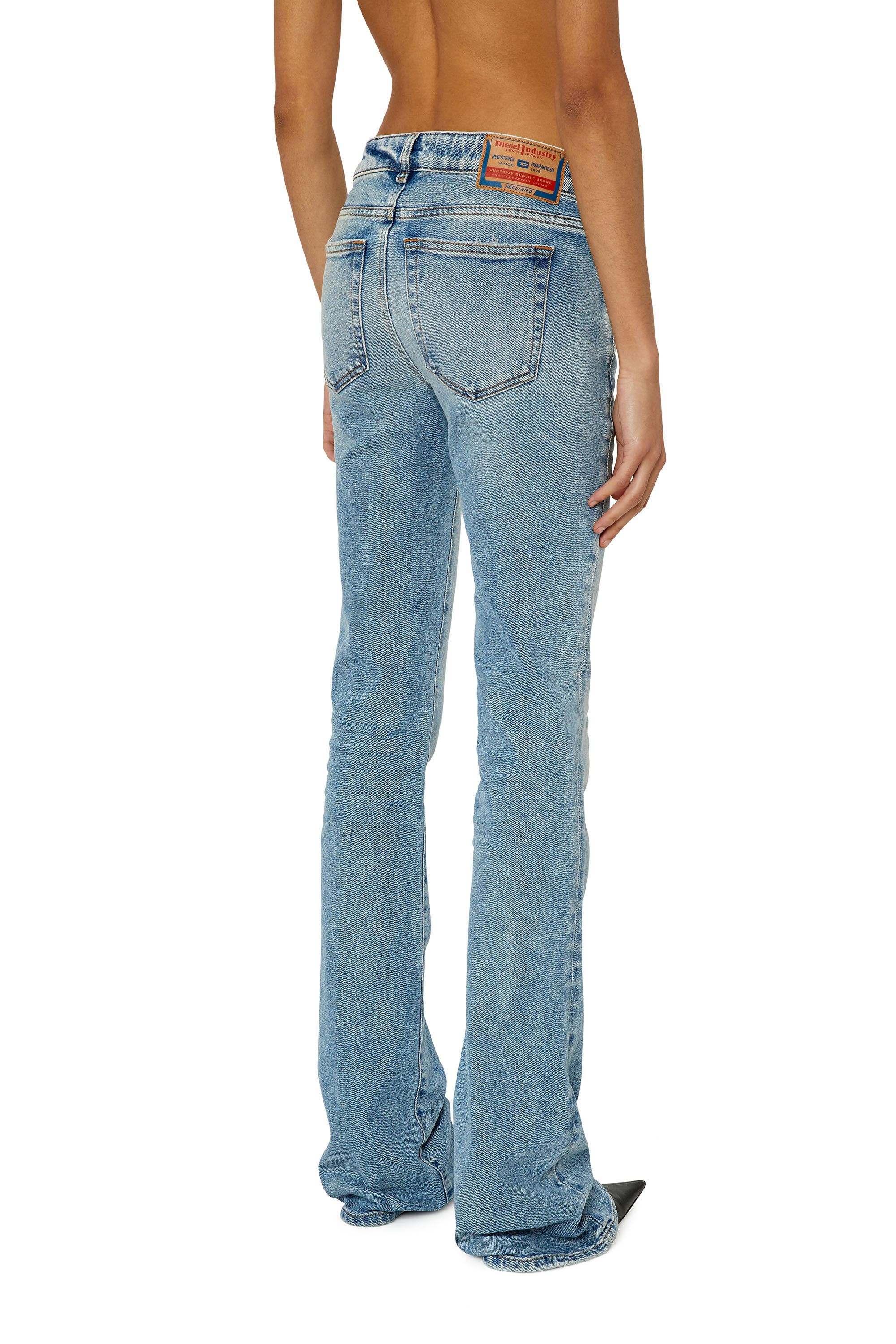 Diesel - Bootcut and Flare Jeans 1969 D-Ebbey 09E86, ライトブルー - Image 5