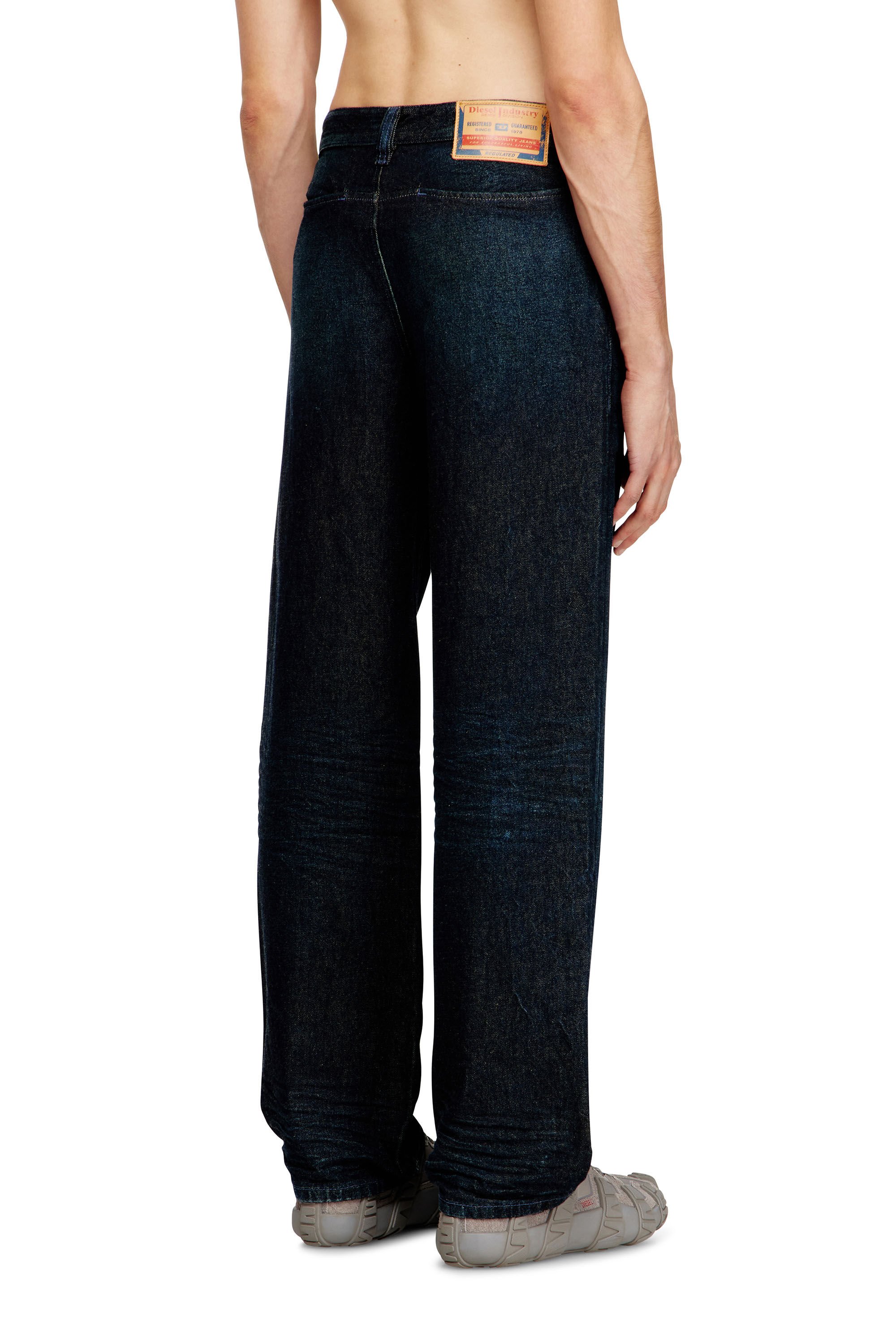 Diesel - Male's Relaxed Jeans 2001 D-Macro 0BEBC, null - 4