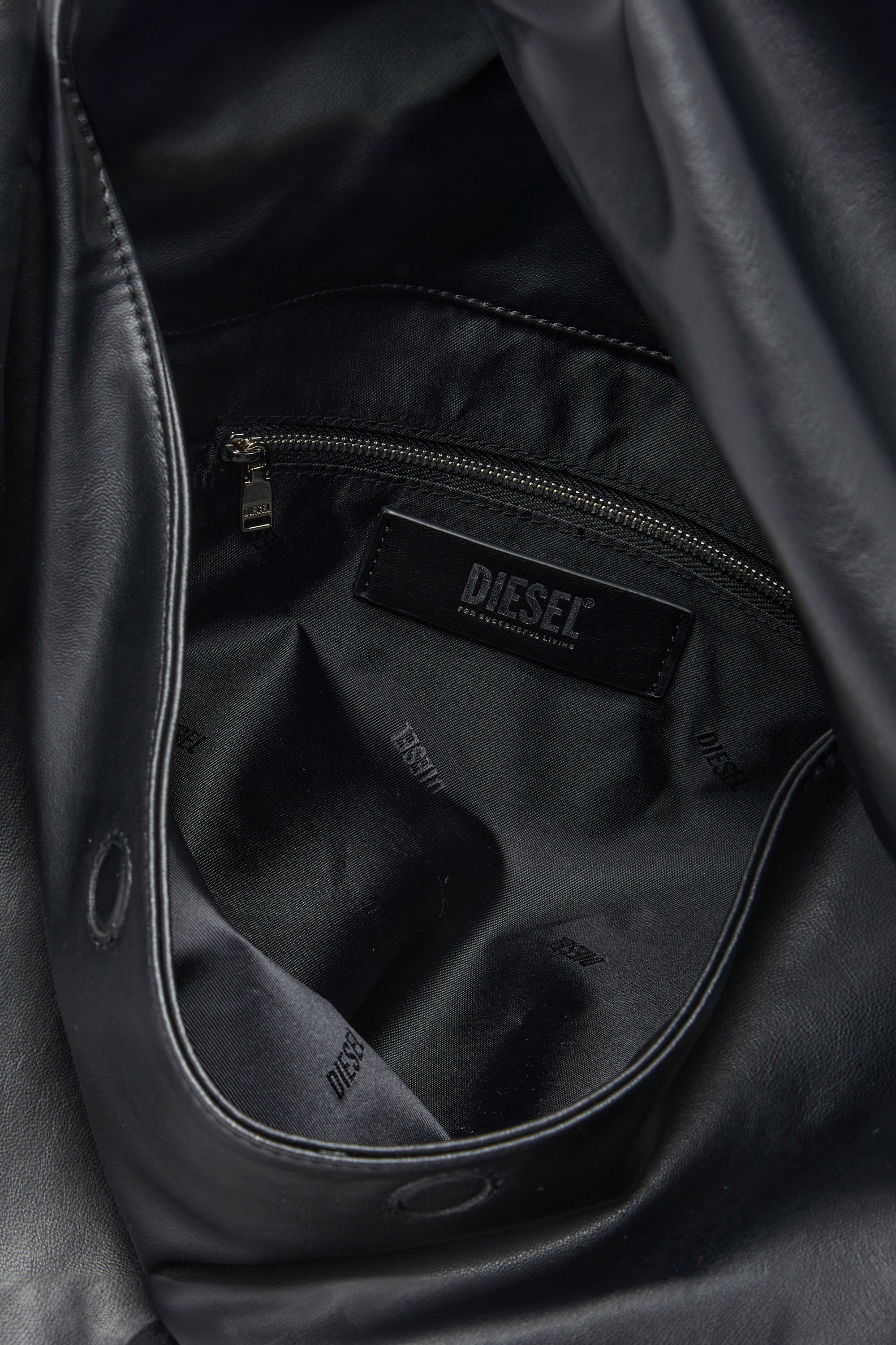Diesel - GRAB-D HOBO M, Female's フェイクレザーホーボーバッグ in ブラック - 5
