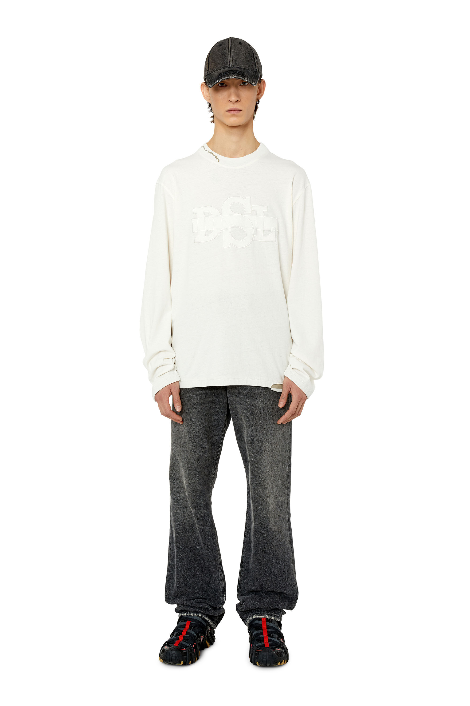 Diesel - T-CROT, Male's Tシャツ 長そで クルーネック in ホワイト - 1