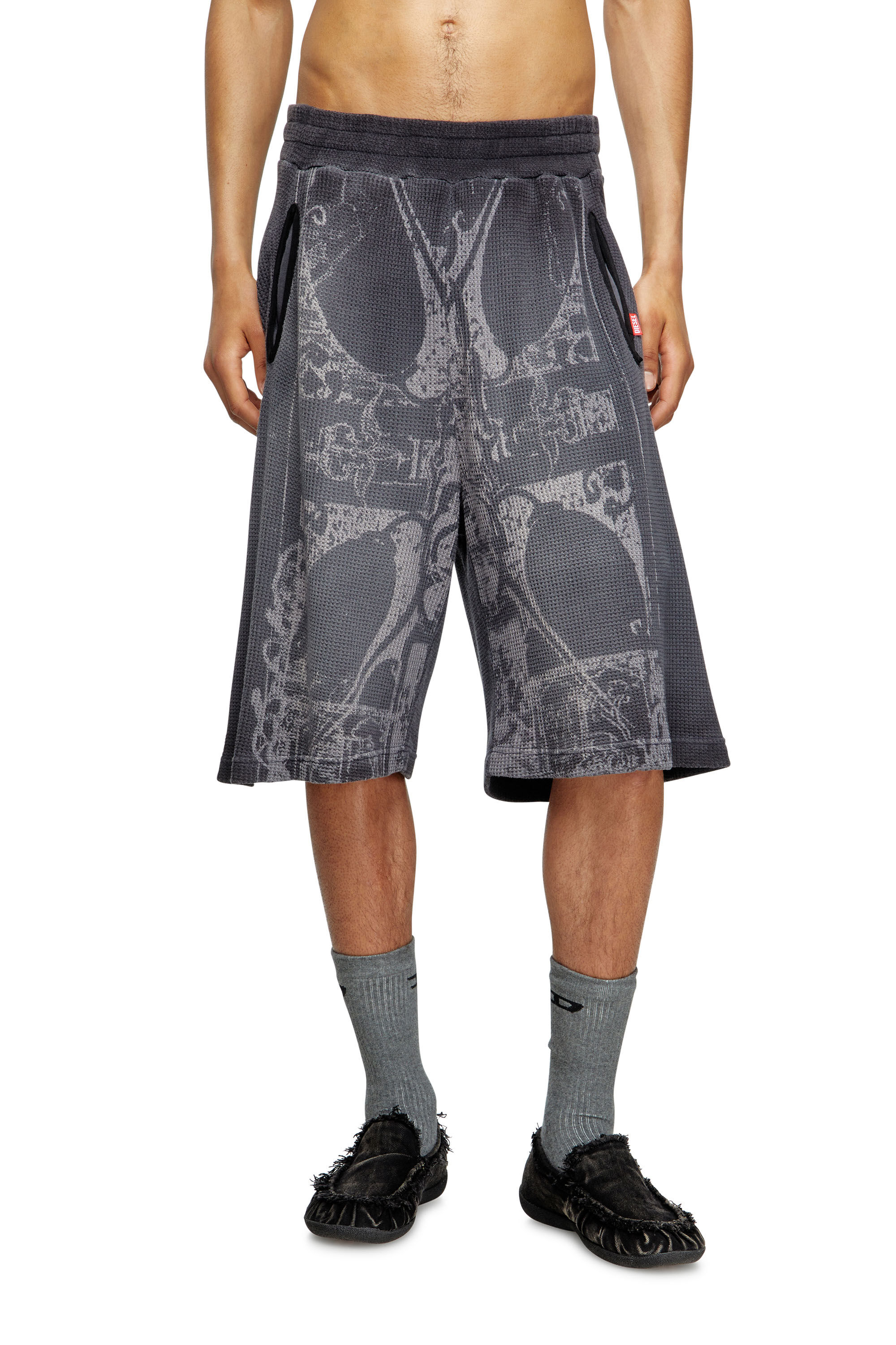 Diesel - P-WARKY-SHORT, Male's Waffle shorts with medieval print in ブラック - 3