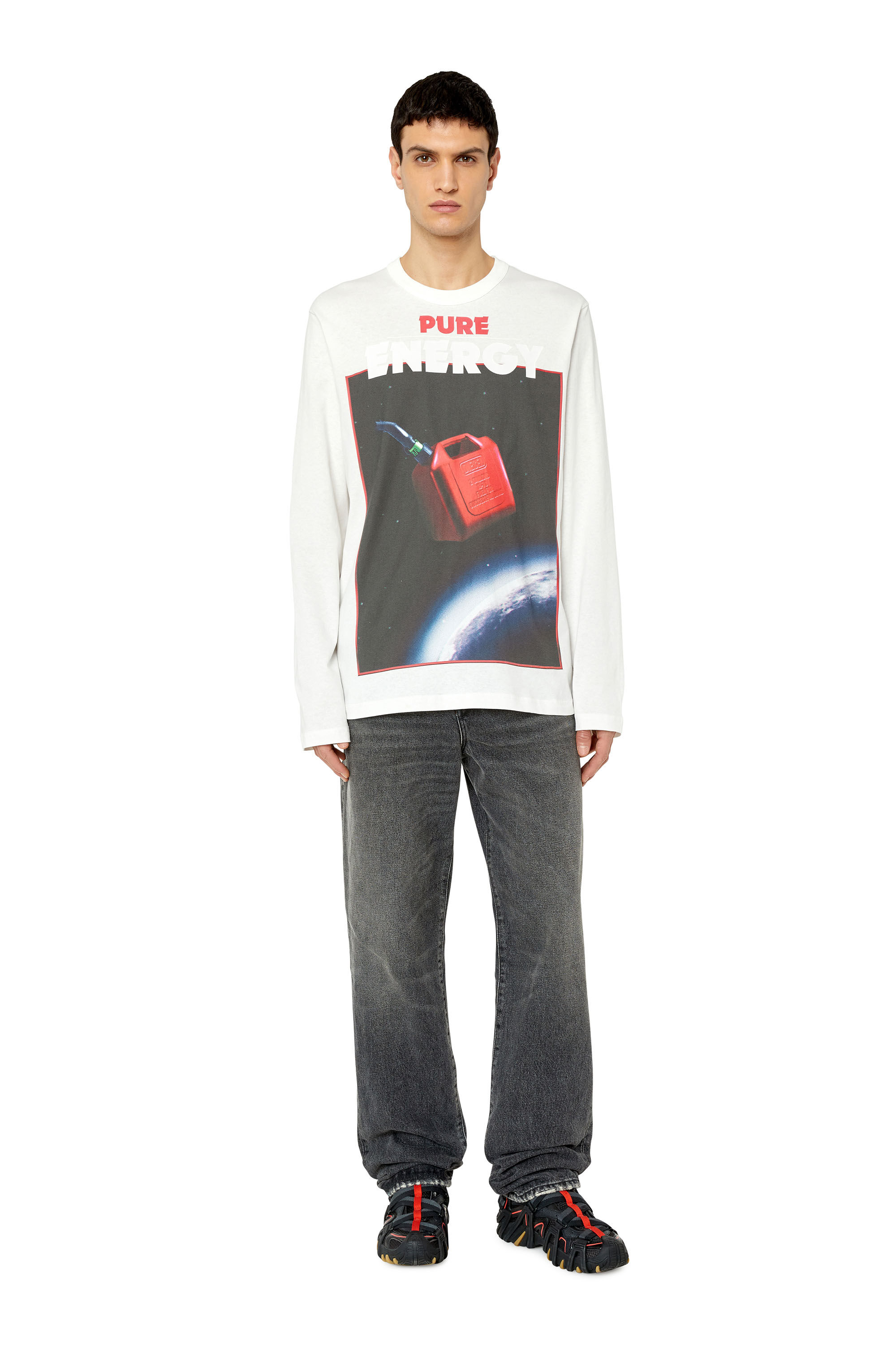 Diesel - T-CRANE-LS-G4, Male's Tシャツ 長そで バックプリント in ホワイト - 1
