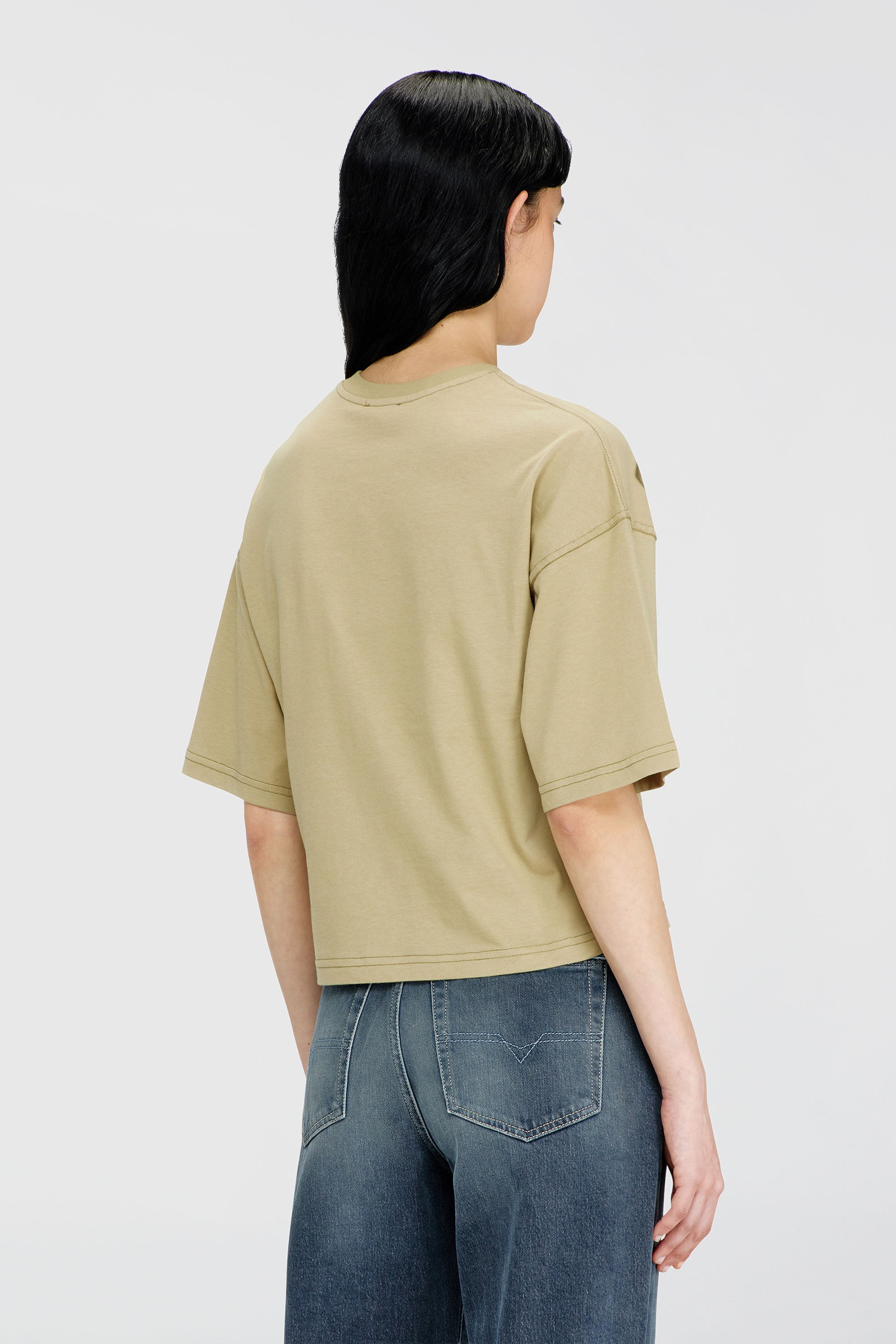 Diesel - T-CROPYN-AA1, Female's Tシャツ in グリーン - 4