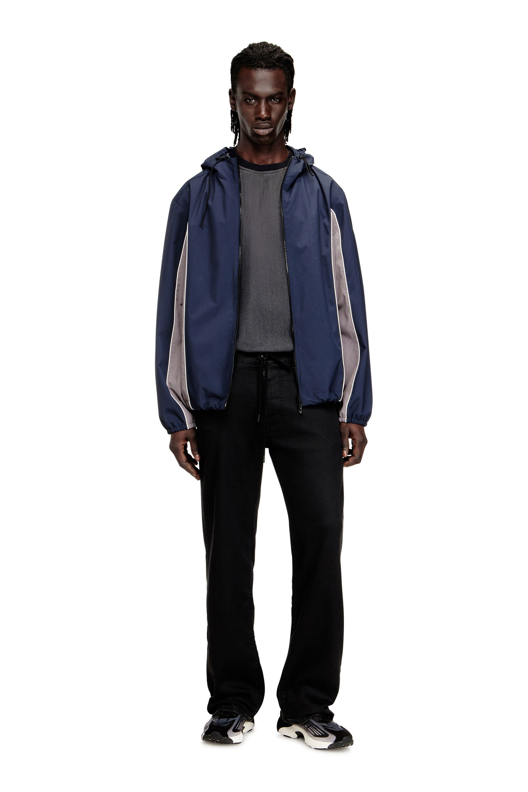 Diesel - Male's Relaxed 2080 D-Reel Joggjeans&reg; 09N90, ブラック/ダークグレー - 1