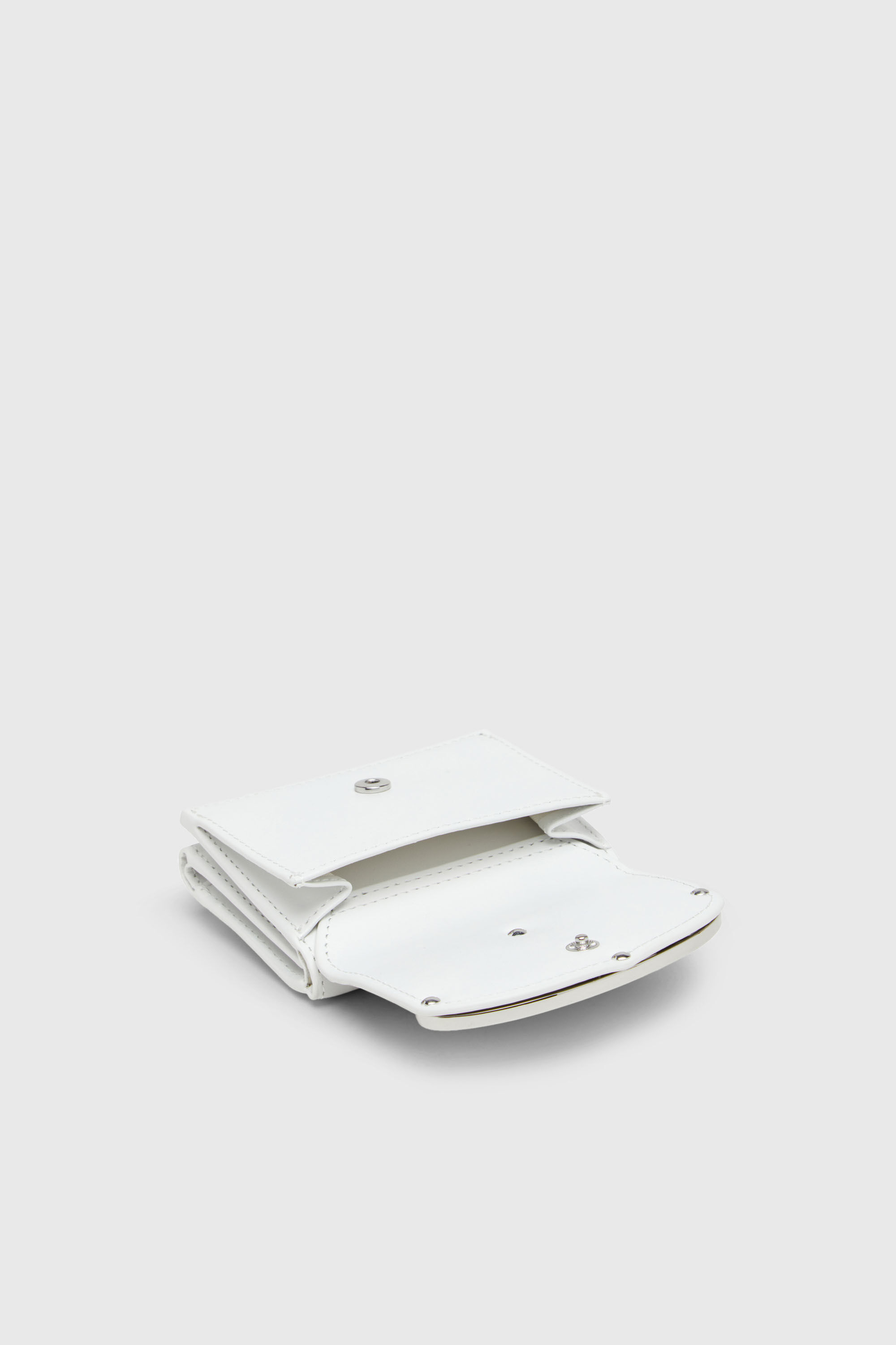 Diesel - 1DR TRI FOLD COIN XS II, Female's Tri-fold wallet in leather in ホワイト - 4