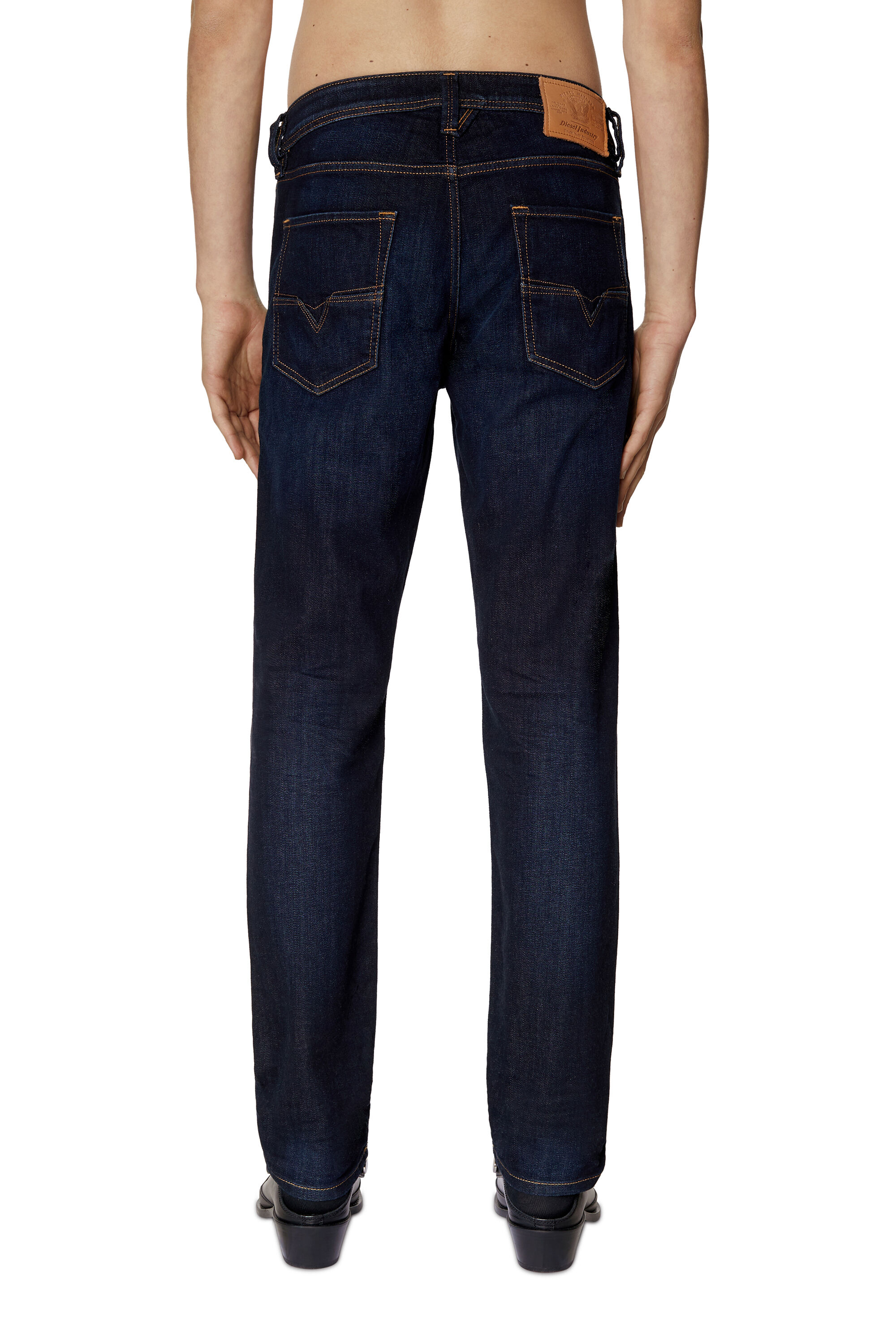 Diesel - Tapered Jeans 1986 Larkee-Beex 009ZS, ダークブルー - Image 5