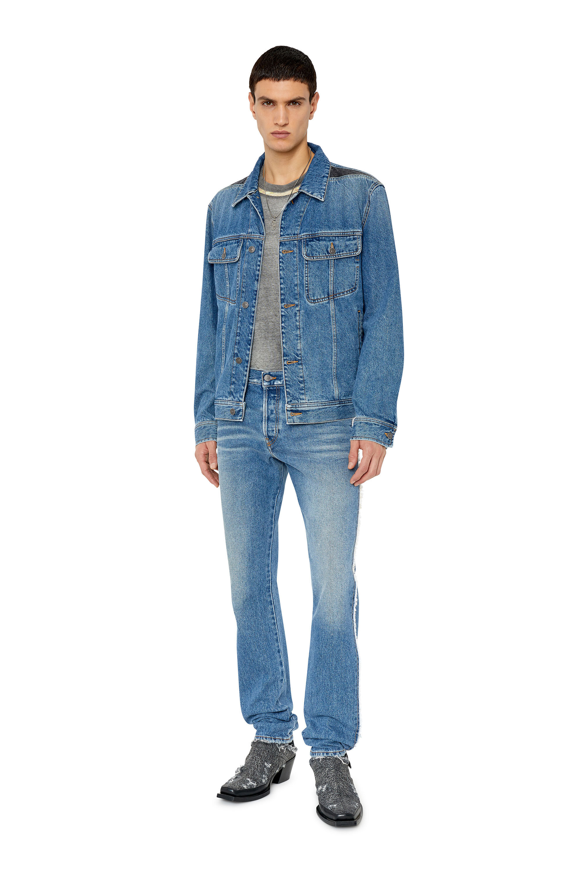 Diesel - Straight Jeans 1995 D-Sark 09F20, Male's 23SS デニムパンツ ストレート スリムフィット in ミディアムブルー - 1