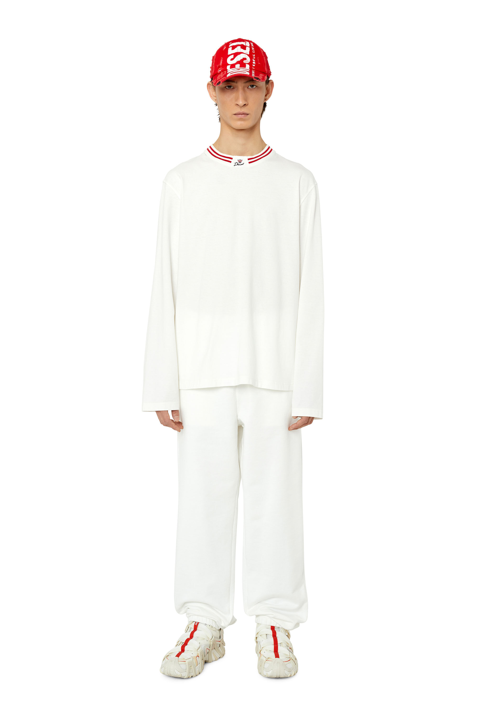 Diesel - T-CRAW, Male's Tシャツ 長袖 クラウン ロゴ ルーズフィット in ホワイト - 1