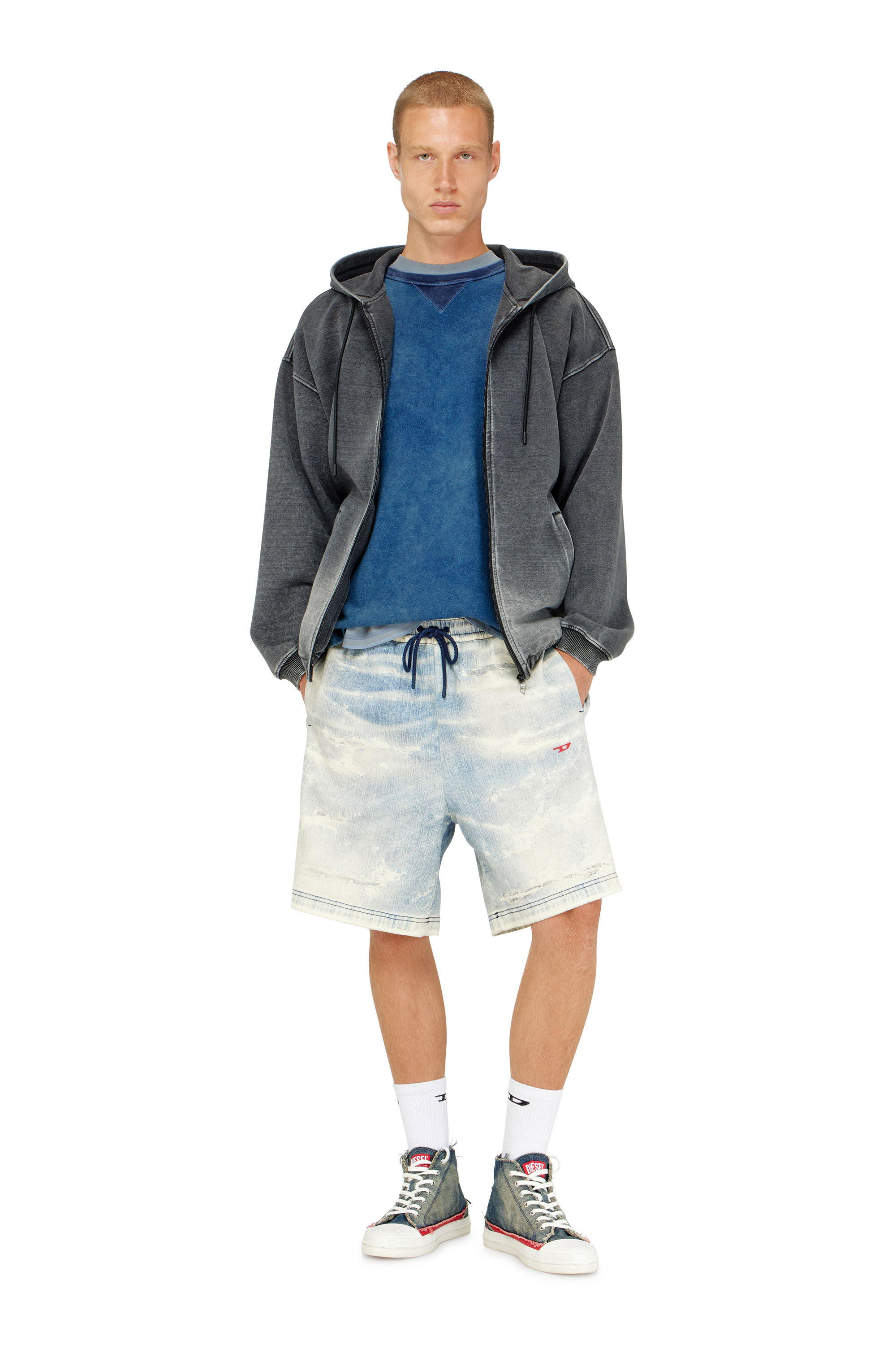 Diesel - D-BOXY JOGGJEANS, Male's ジョグ ショートパンツ in ライトブルー - 1