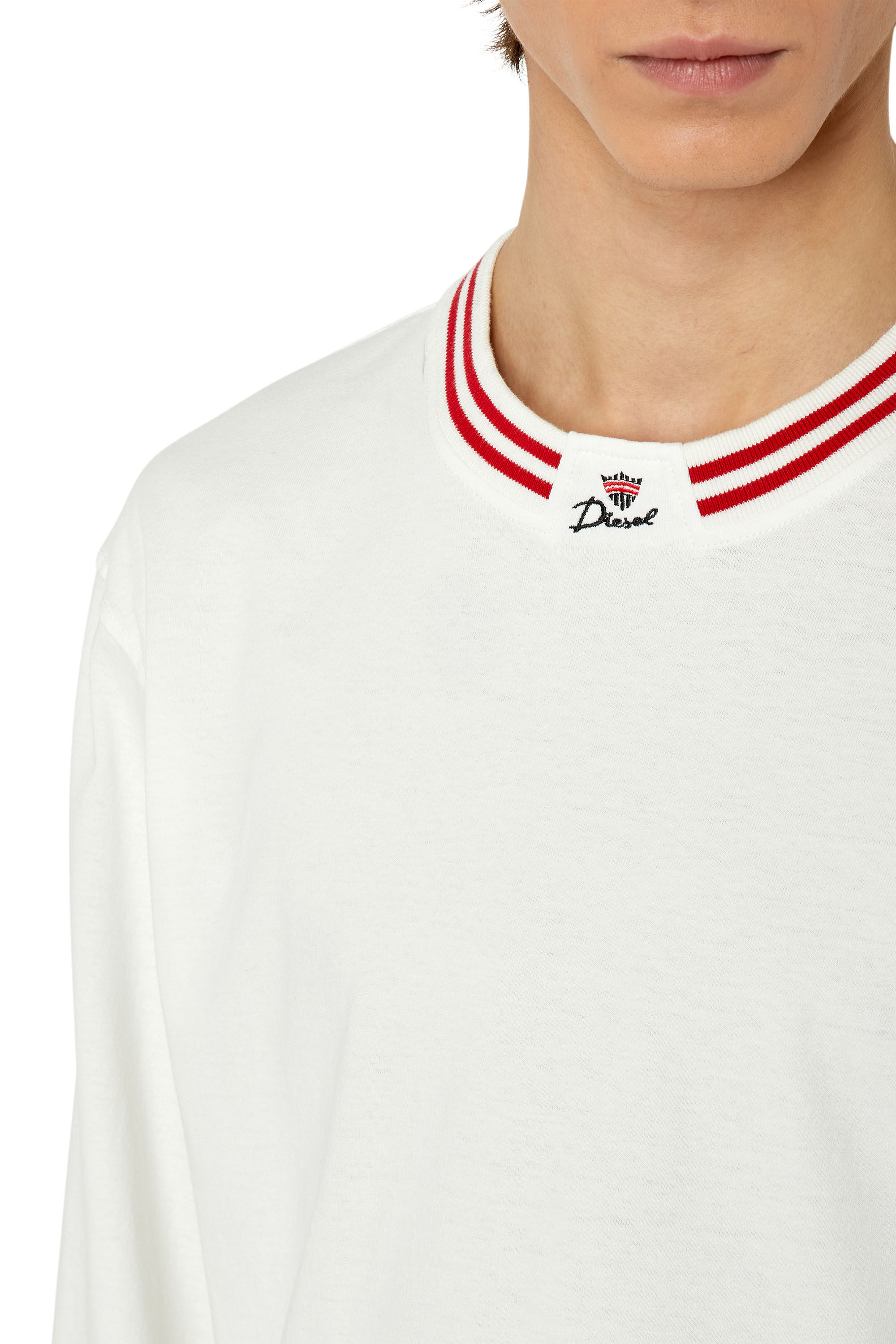 Diesel - T-CRAW, Male's Tシャツ 長袖 クラウン ロゴ ルーズフィット in ホワイト - 4
