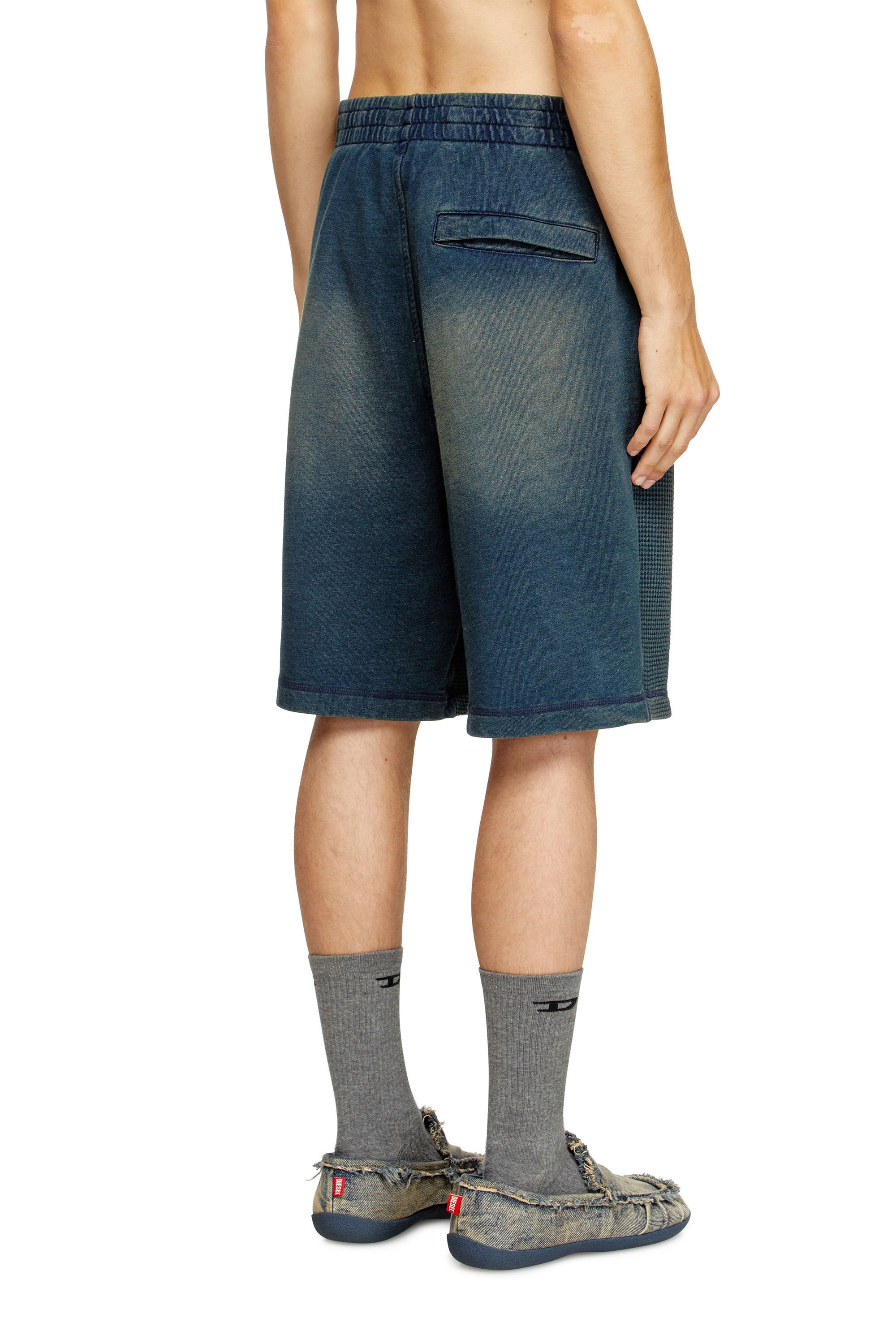 Diesel - P-WAFY-SHORT, Male's Sweat shorts in mixed denim-look jersey in ダークブルー - 4