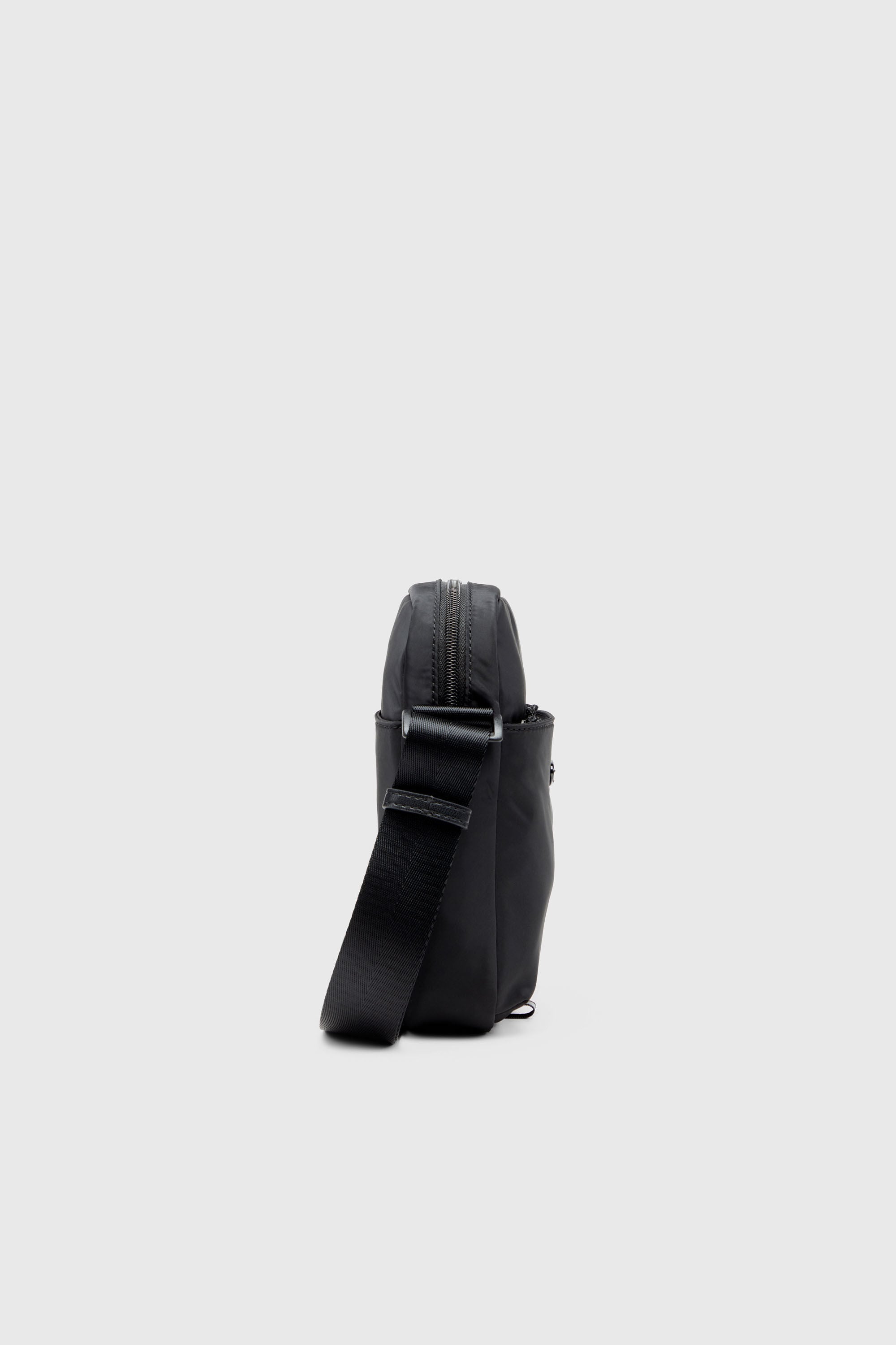 D-PACK CROSSBODY X クロスボディバッグ|ブラック|メンズ|DIESEL D-PACK CROSSBODY X クロスボディバッグ|ブラック|メンズ|DIESEL