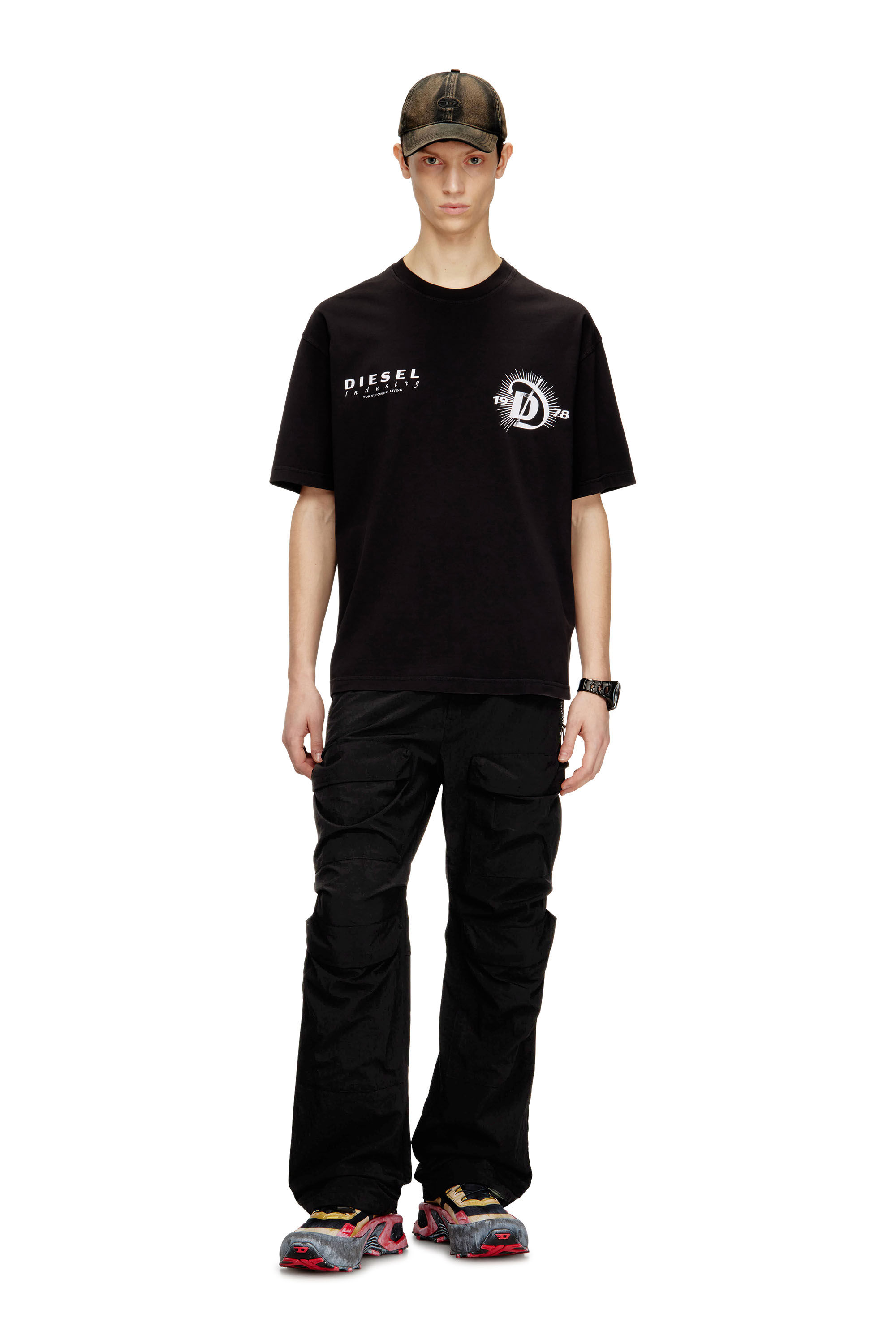 Diesel - T-BOGGY-V6, Male's Jersey T-shirt with iconic prints in ブラック - 1