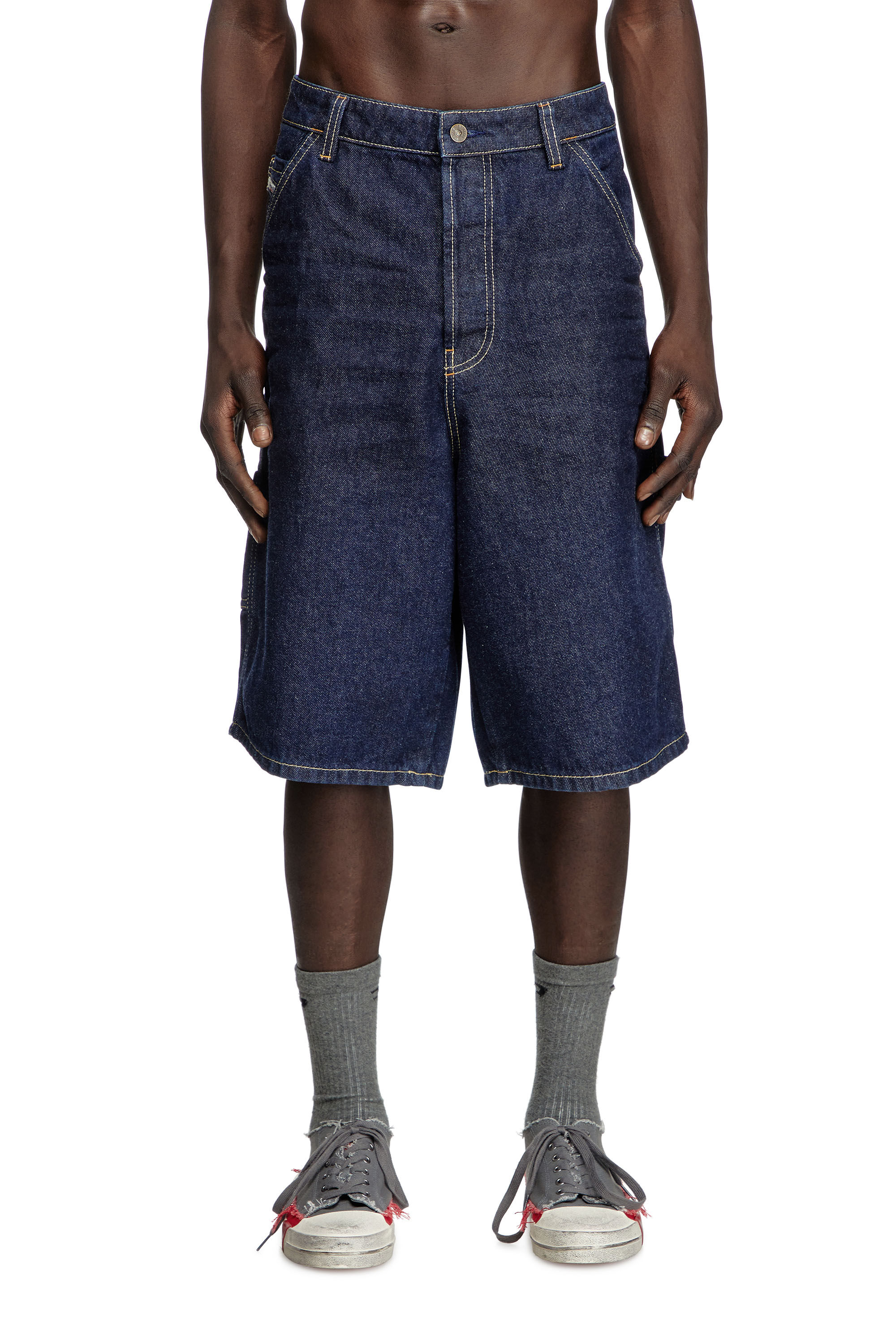 Diesel - D-LIVERY-SHORT, Male's Utility shorts in clean-wash denim in ダークブルー - 3