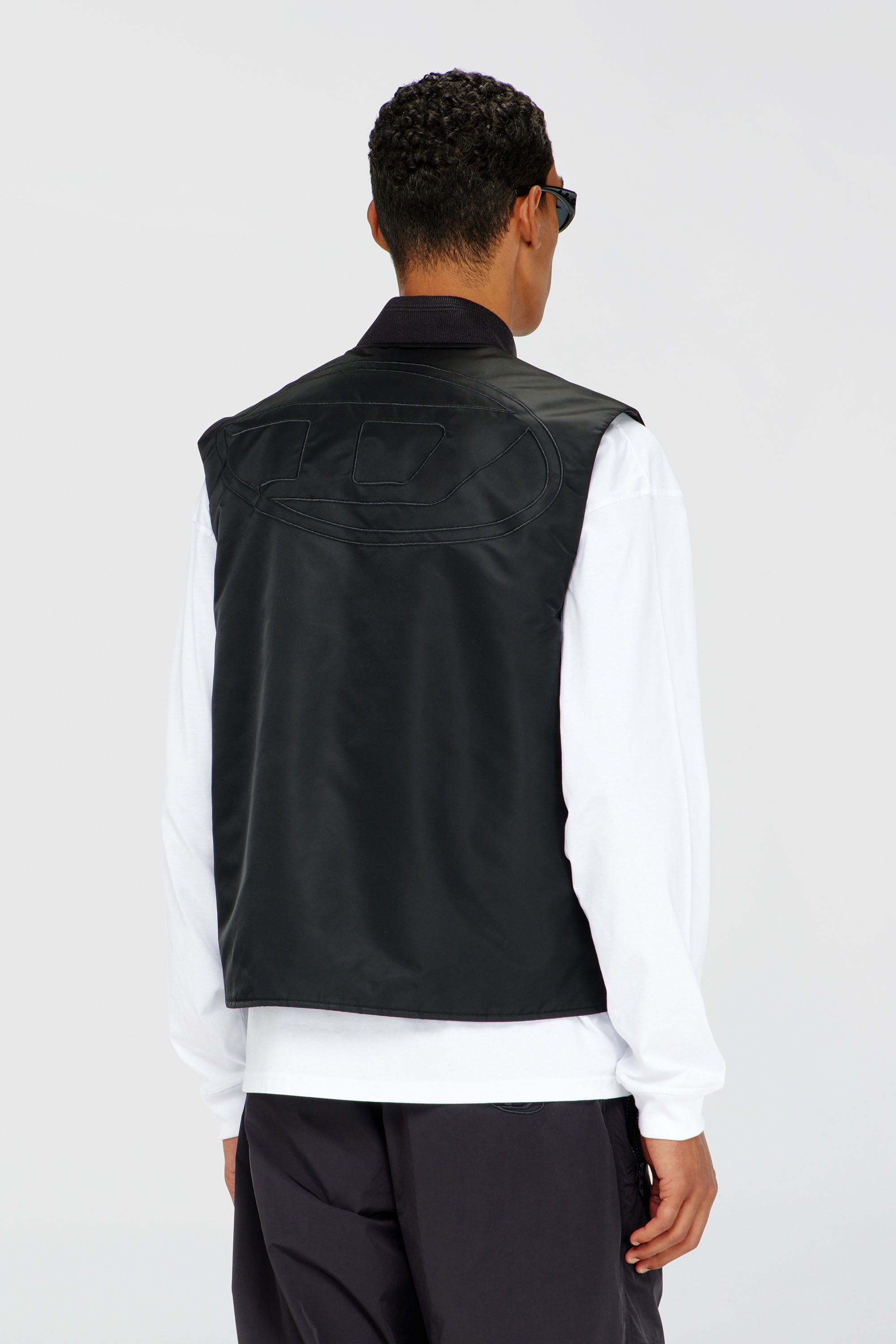 W-TYPE-D1-SL ジップアップベスト｜ブラック｜メンズ｜DIESEL