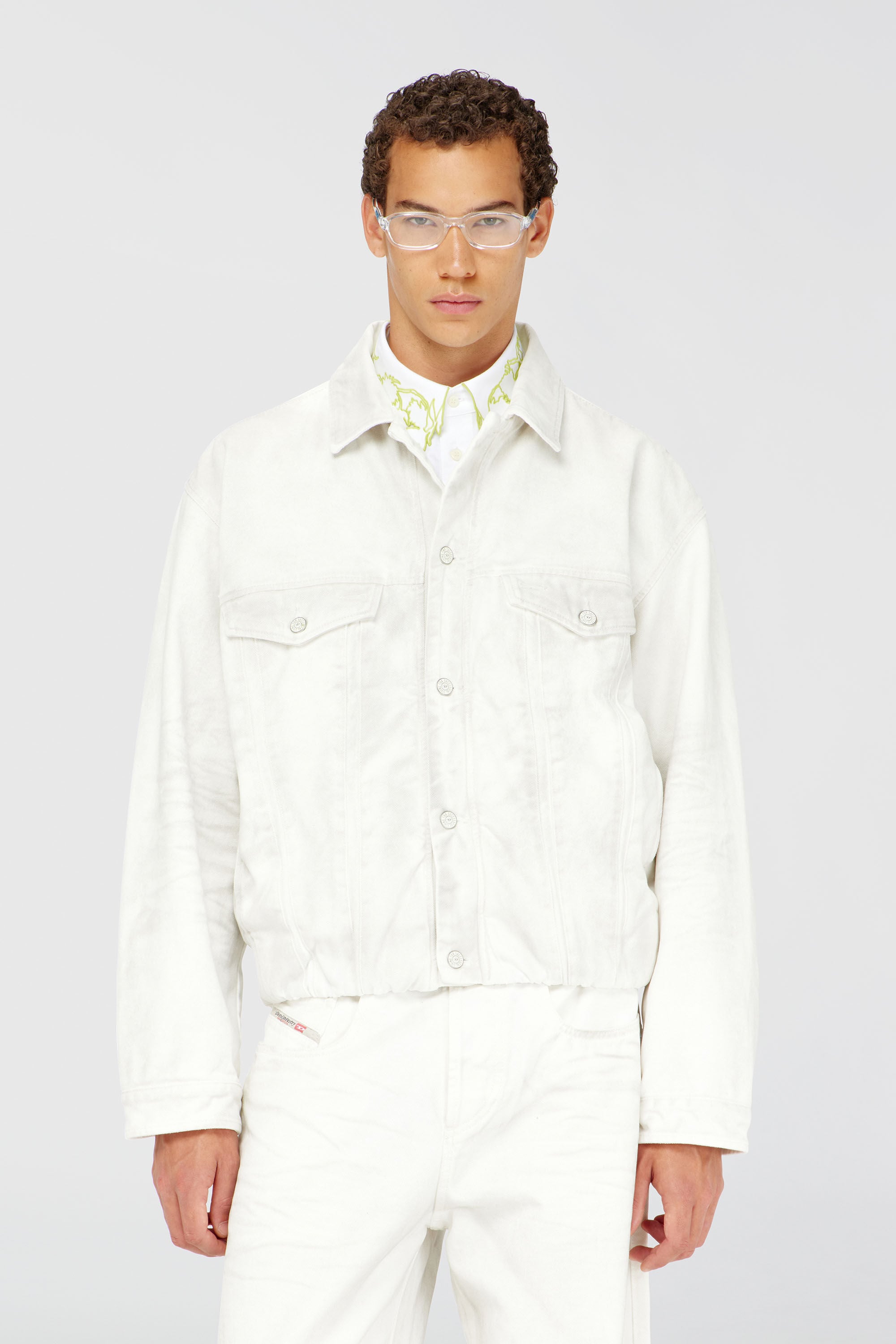 Diesel - D-MORVI-FSJ1, Male's Elasticated trucker jacket in denim in ホワイト - 3