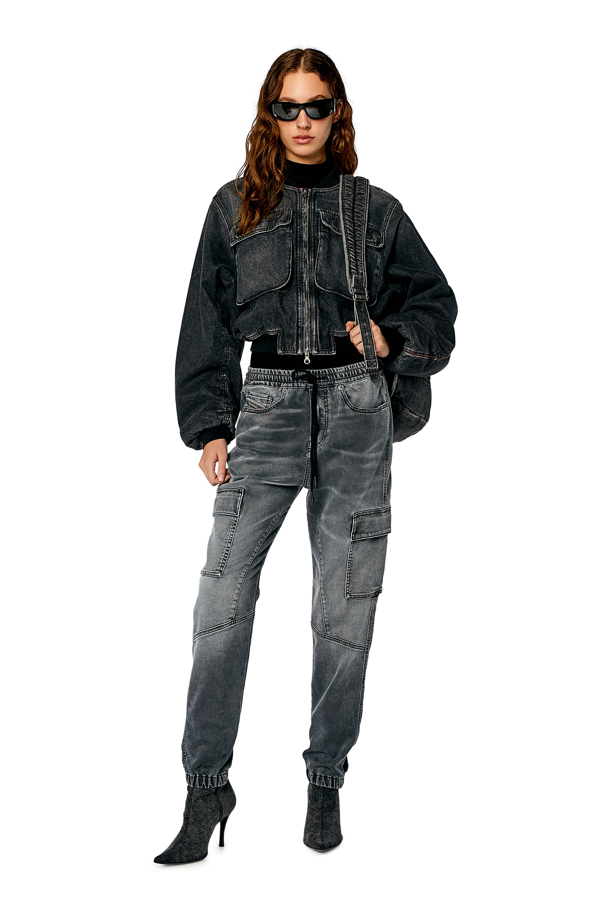 Diesel ウィメンズ デニム 2051 D-Ursy Joggjeans® スリム ジーンズ