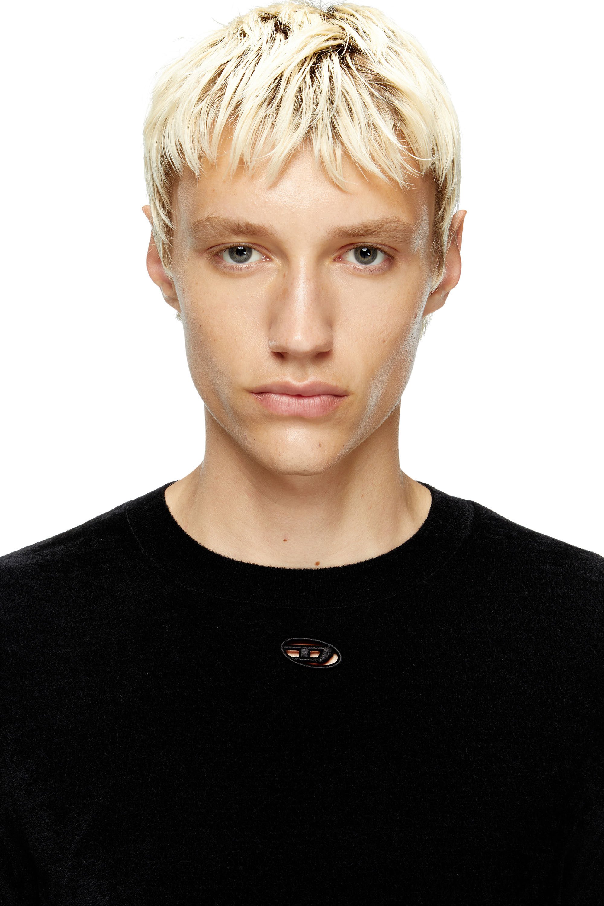 Diesel - K-CEVRO, Male's Chenille jumper with cut-out logo in ブラック - 4