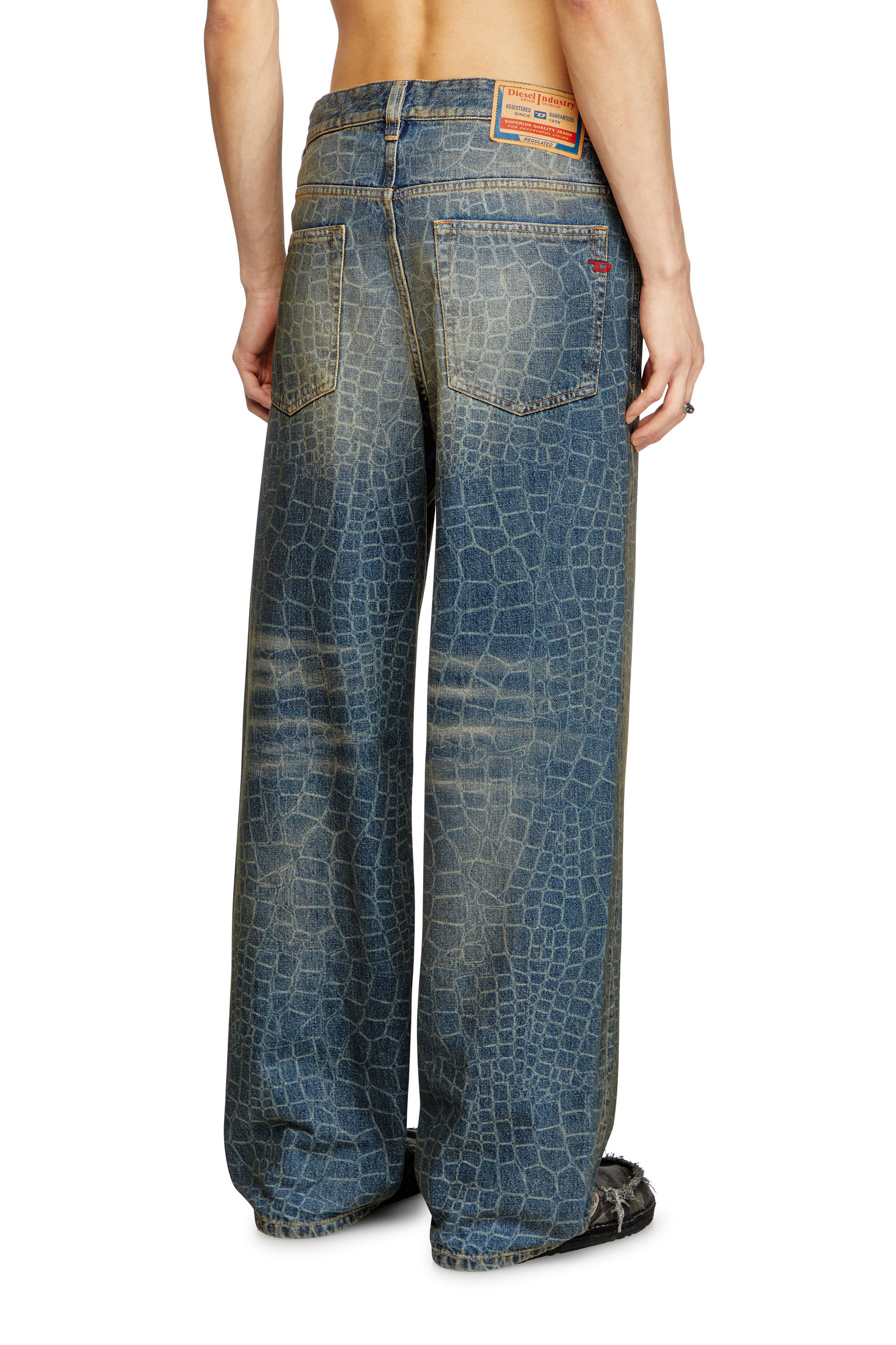 Relaxed Jeans - 2001 D-Macro | ダークブルー | メンズ | DIESEL