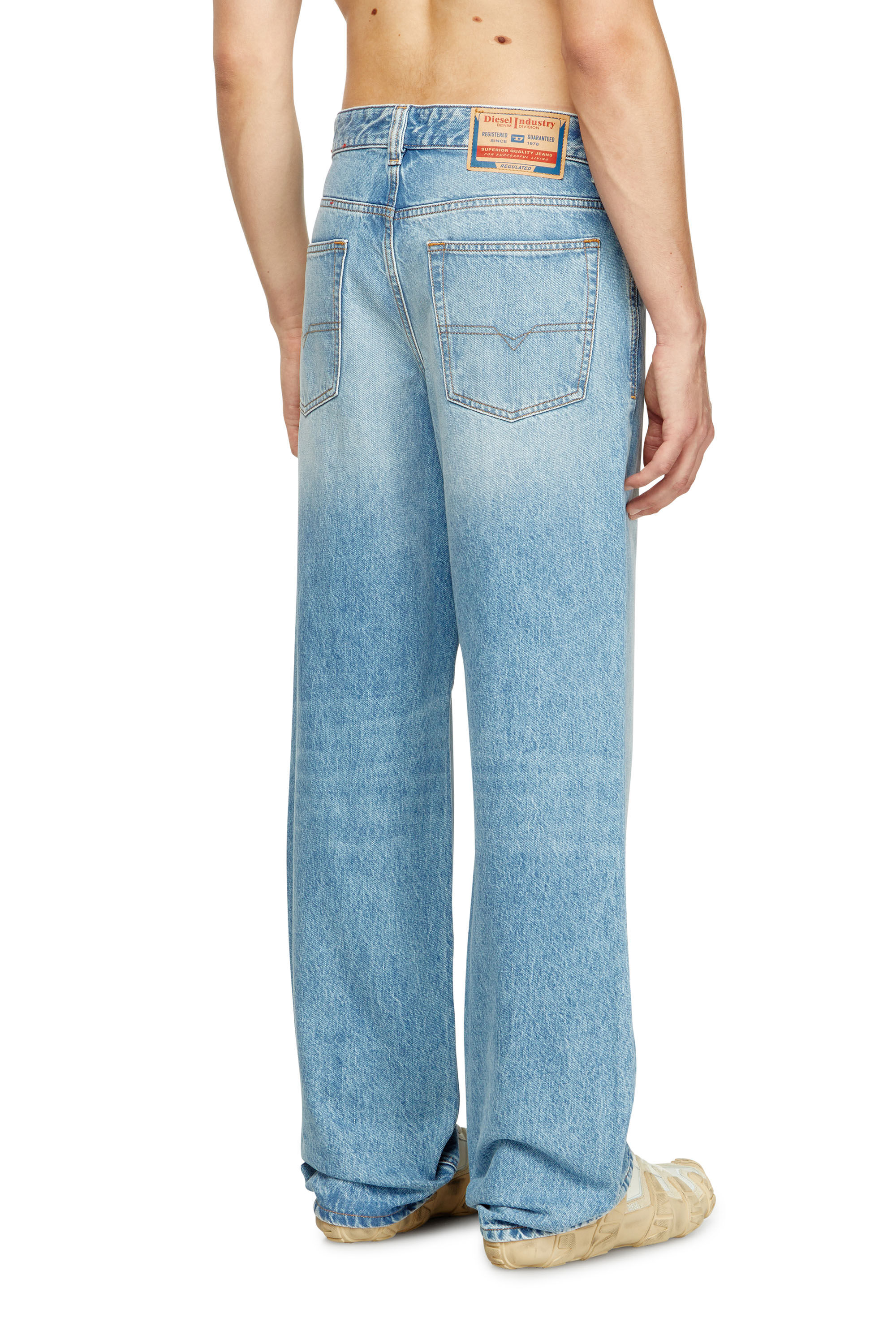 Diesel - Male's Relaxed Jeans 2001 D-Macro 09I29, ライトブルー - 4