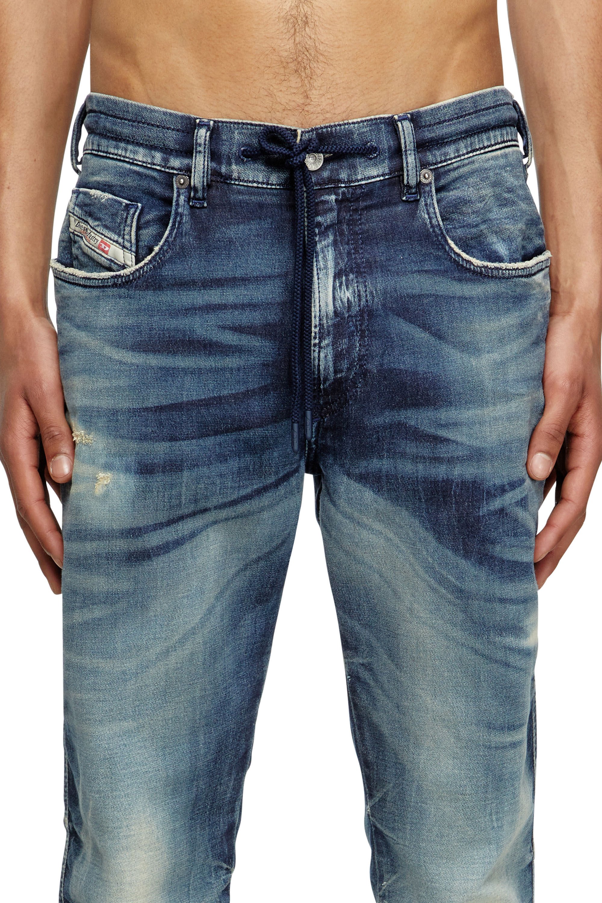 Diesel - Male's Slim 2062 D-Strukt Joggjeans® 068RZ, ダークブルー - 4
