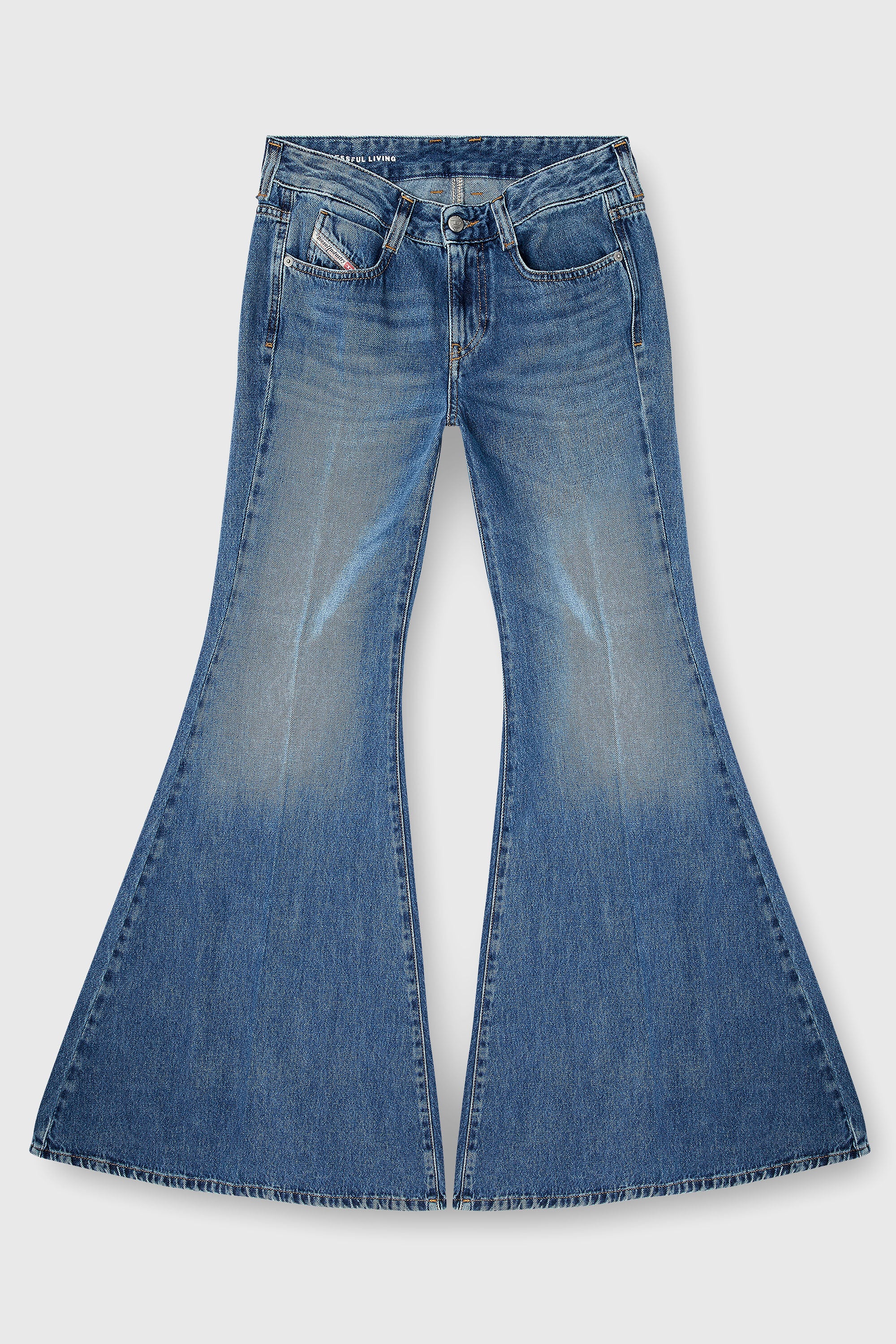 DIESEL®】レディースフレアデニム 1970 d-bleess 09m56｜ディーゼル