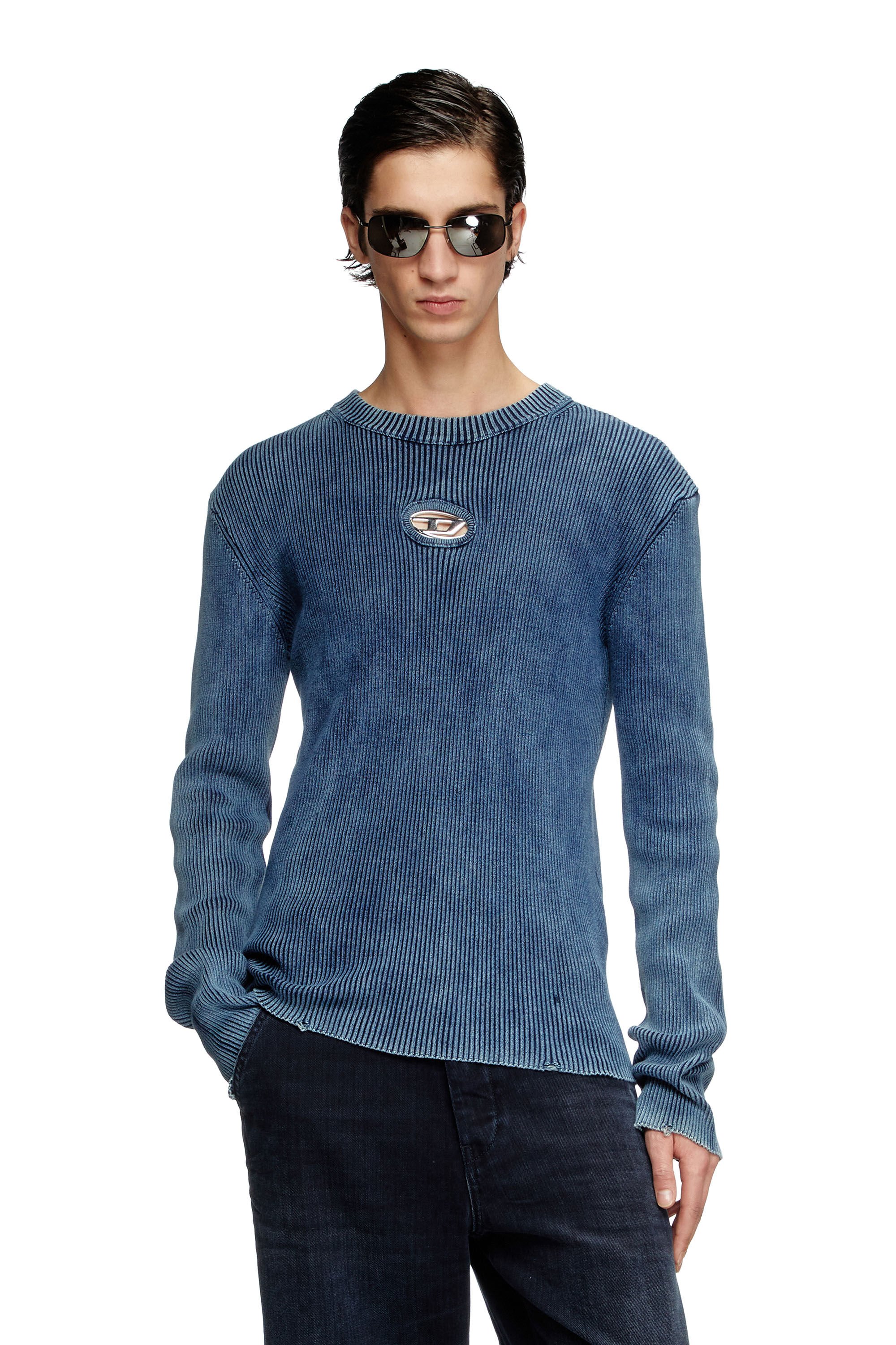 Diesel - K-DARIN-D, Male's Distressed jumper with cut-out logo in ブルー - 3