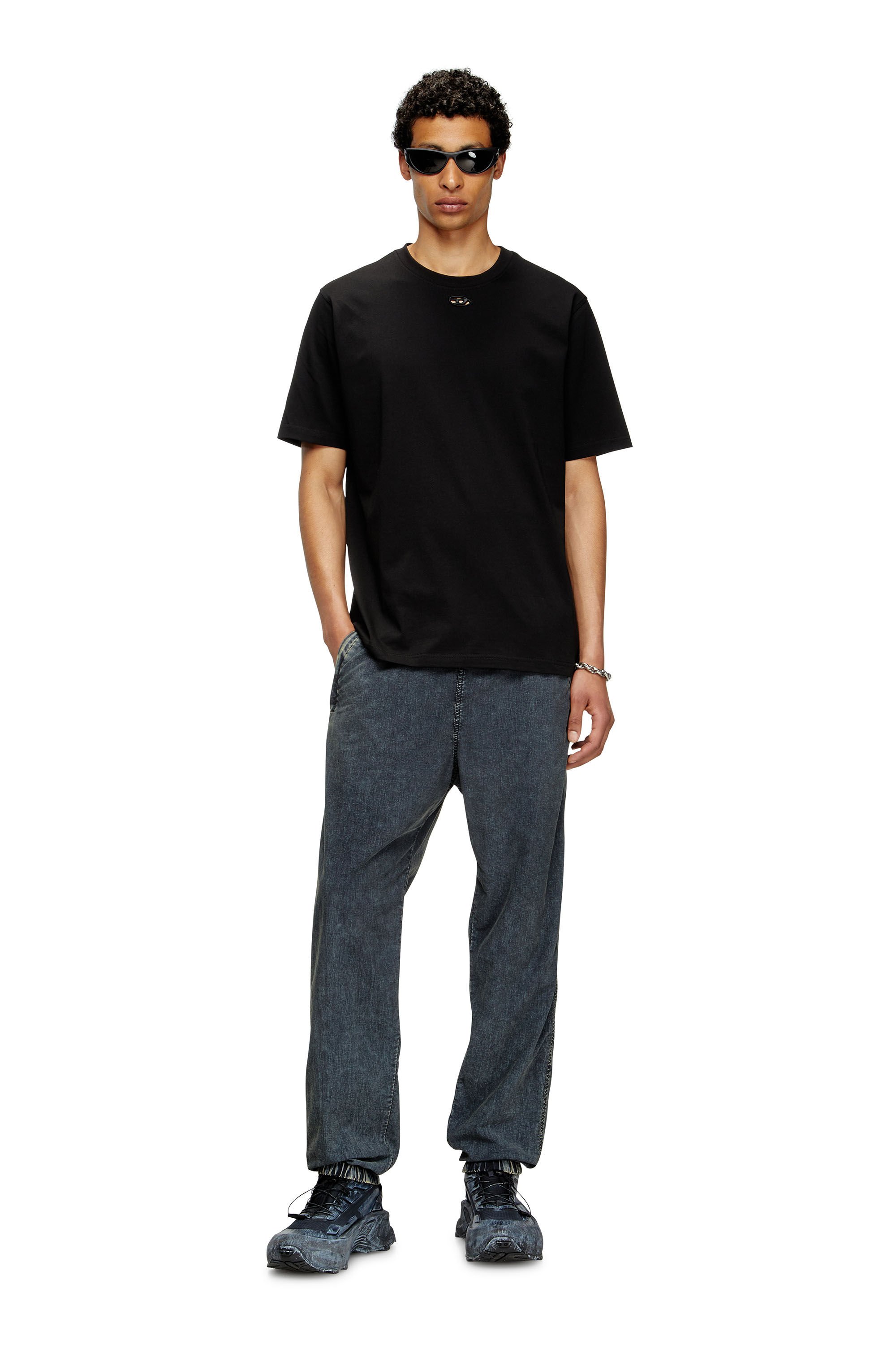 Diesel - T-ADJUST-MAREY, Male's T-shirt with cut-out Oval D in ブラック - 1