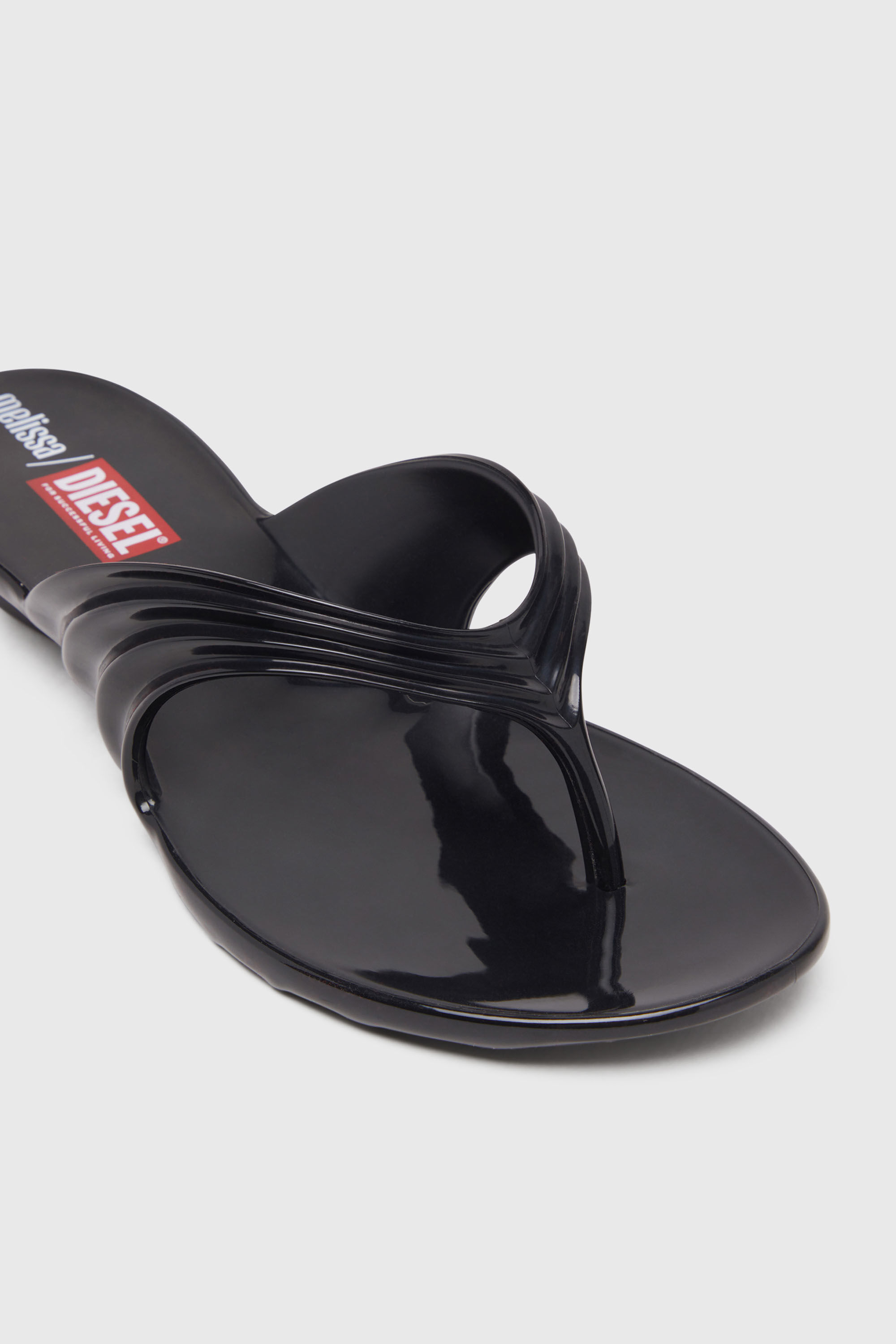 Diesel - MELISSA QUANTUM THONG, Female's Sculptural flip-flops in Melflex&reg; in ブラック - 7