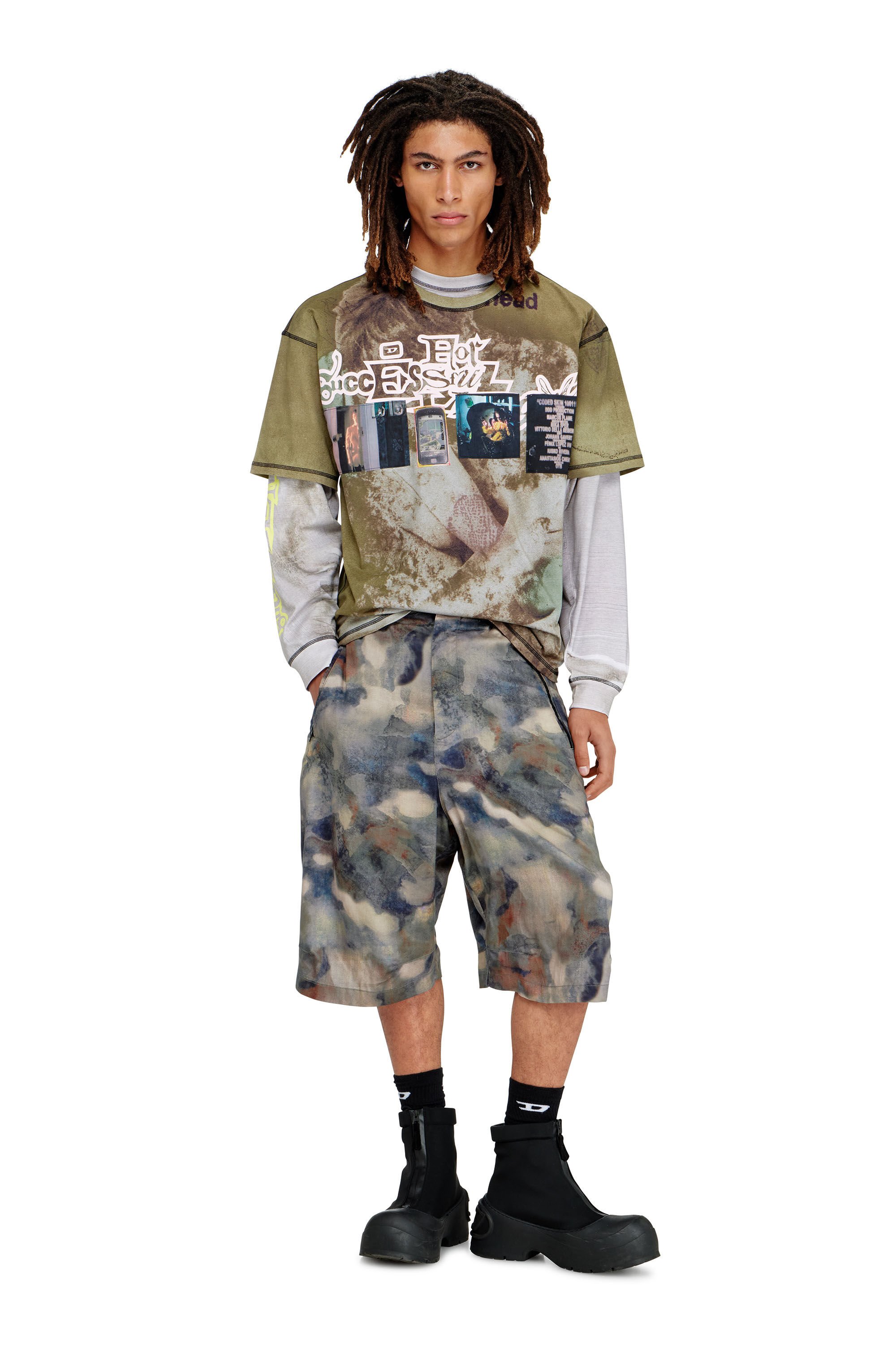 Diesel - P-STITCH-SHORT-TKBZ, Male's Fluid bermuda shorts with all-over camo print in ブルー/ブラウン - 1