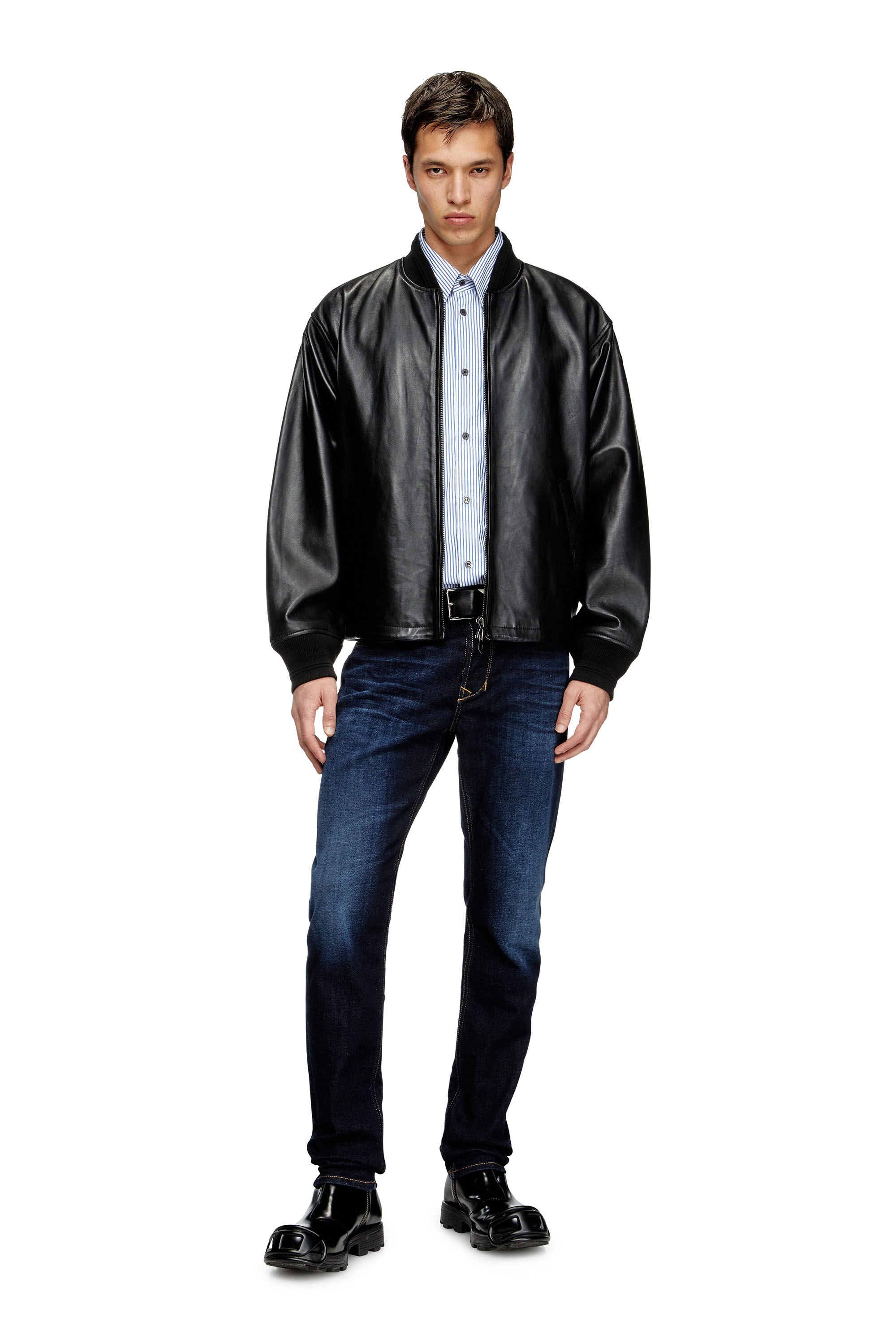 Diesel - Male's Regular Jeans 1986 Larkee-Beex 009ZS, ダークブルー - 1