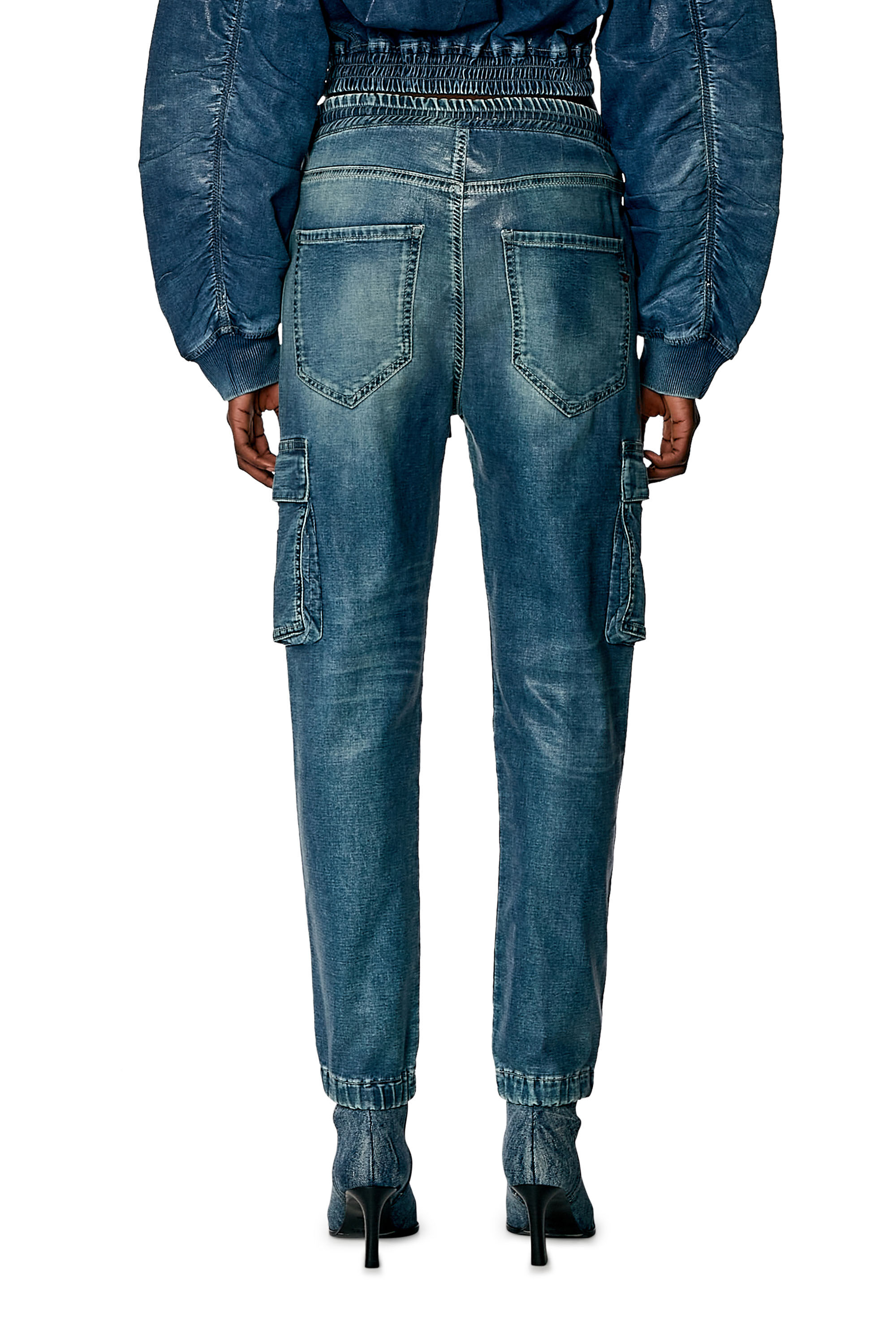 Diesel ウィメンズ デニム 2051 D-Ursy Track Denim スリム ジーンズ  ミディアムブルー｜ディーゼル（DIESEL）公式オンラインストア