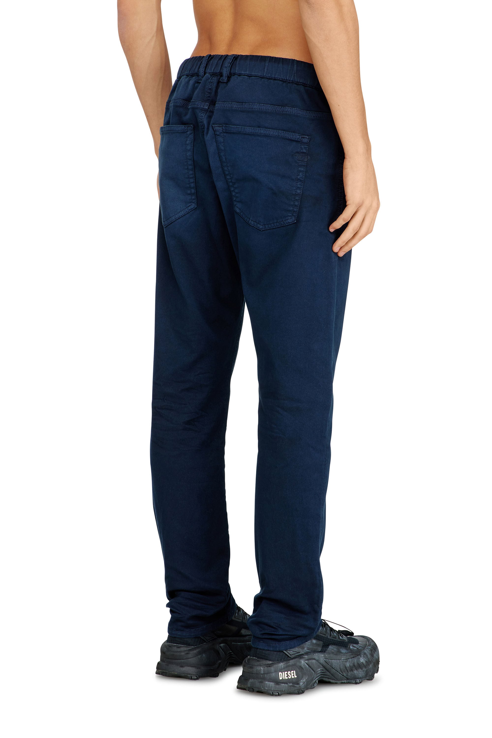 Diesel - Male's Regular 2032 D-Krooley-BW Joggjeans&reg; 0670M, ダークブルー - 4