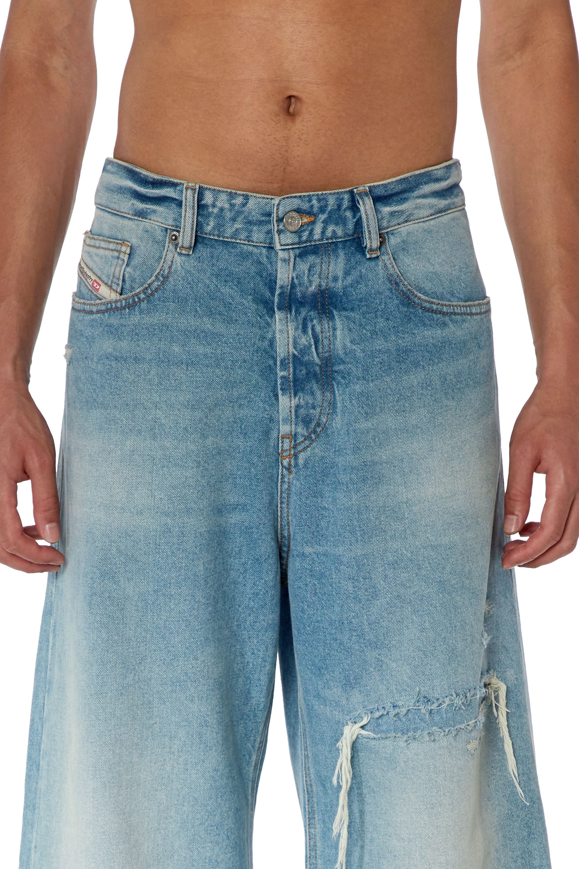 Diesel - Male's Relaxed Jeans D-Rise 09E25, ライトブルー - 5