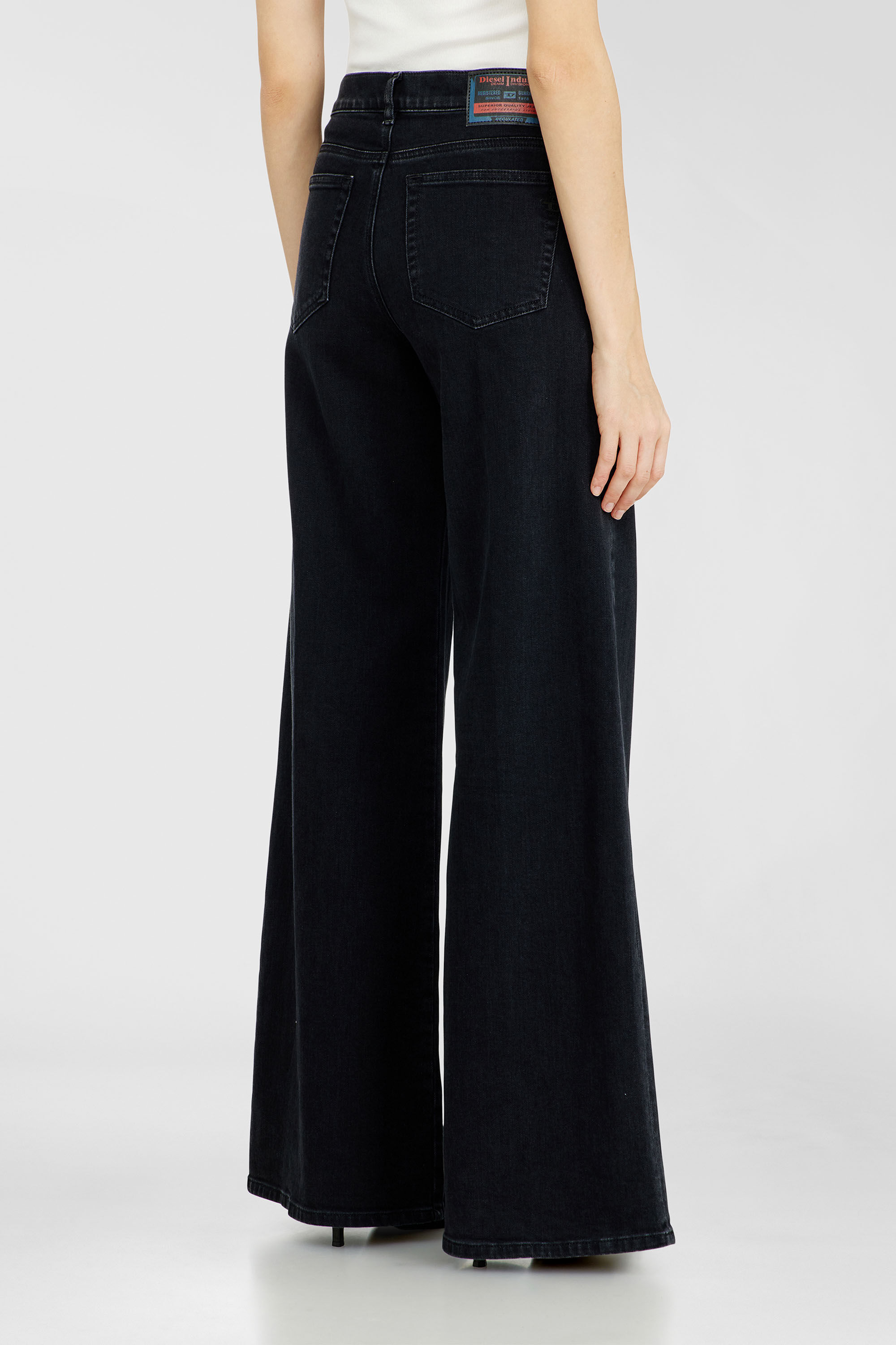 Diesel - Female's Flare Jeans 1978 D-Akemi 09N89, ブラック/ダークグレー - 5