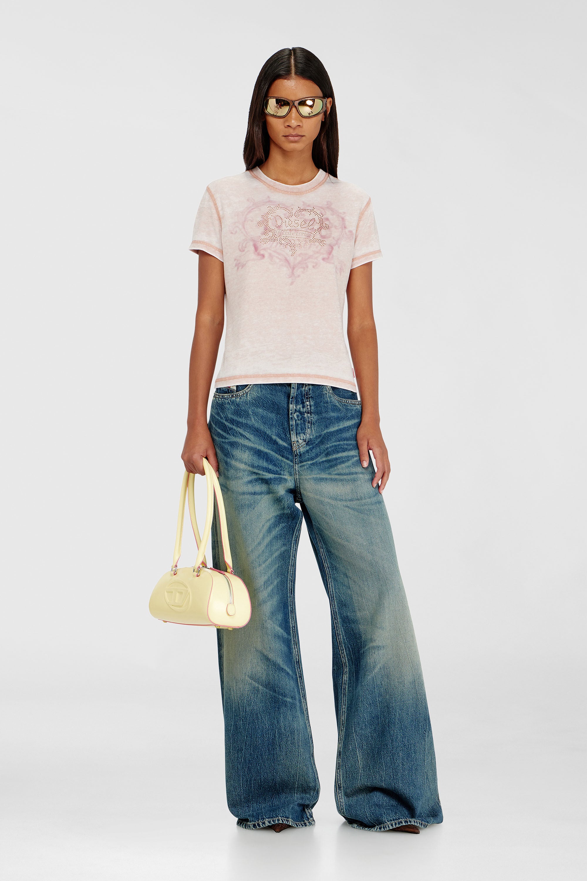 Diesel - T-ILA-AA1, Female's Tシャツ in フェースパウダー - 1