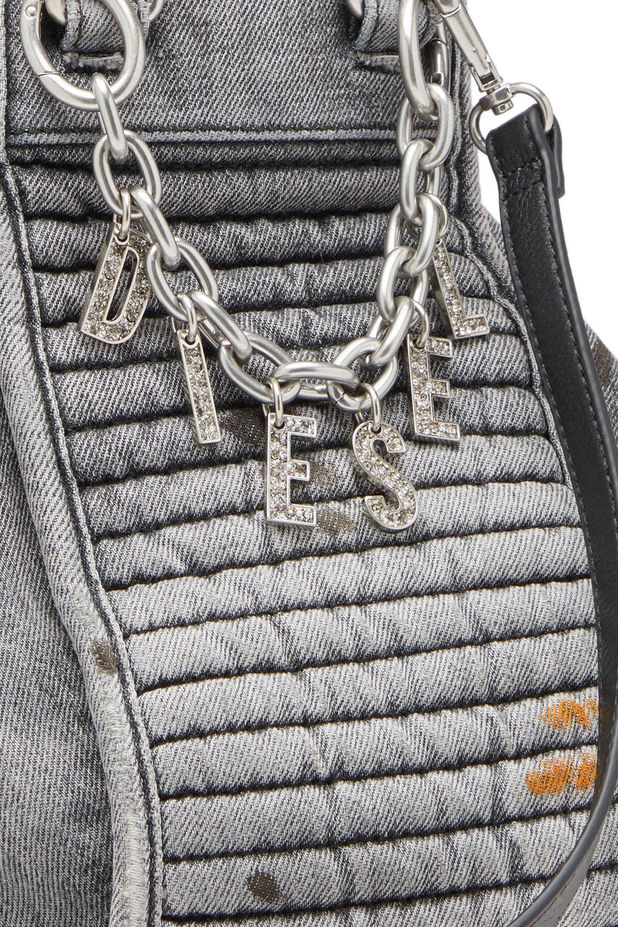 Diesel ウィメンズ バッグ D-Vina-S デニム スモール スラウチー バッグ ブラック｜ディーゼル（DIESEL）公式オンラインストア