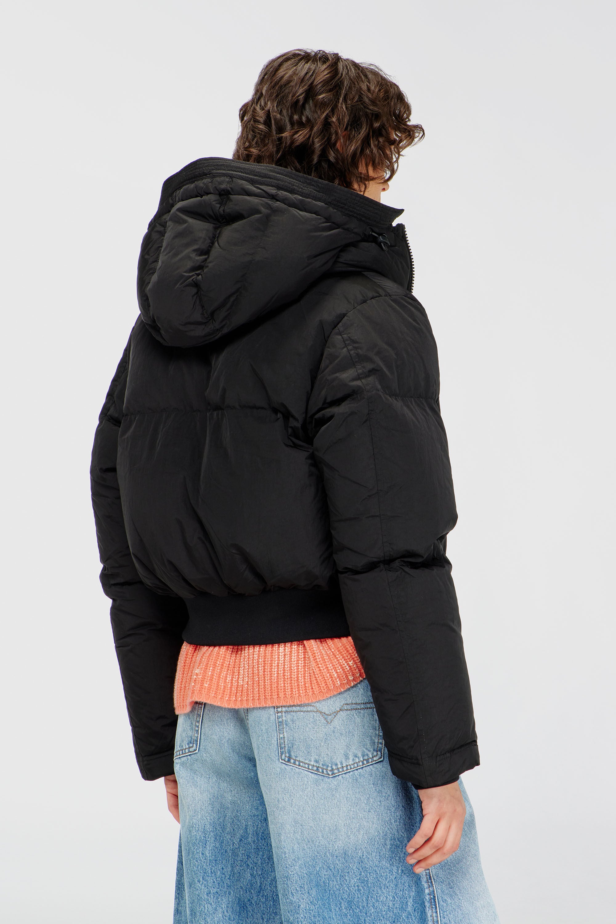 W-PEYT-SHORT-NEW-P1 Hooded down jacket in crinkled nylon｜ブラック