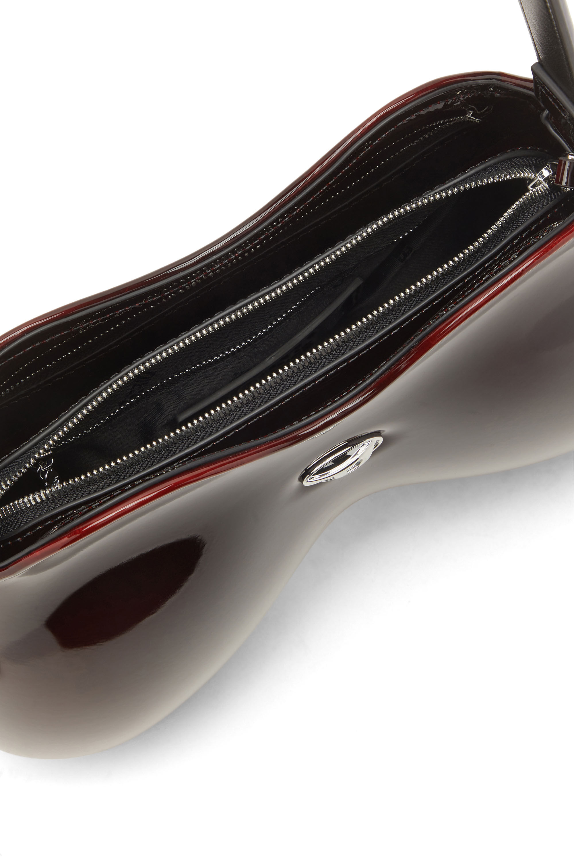 Diesel - DOUBLE-D SHOULDER, Female's Double-D-Rigid shoulder bag in dégradé glossy PU in バーガンディー - 6