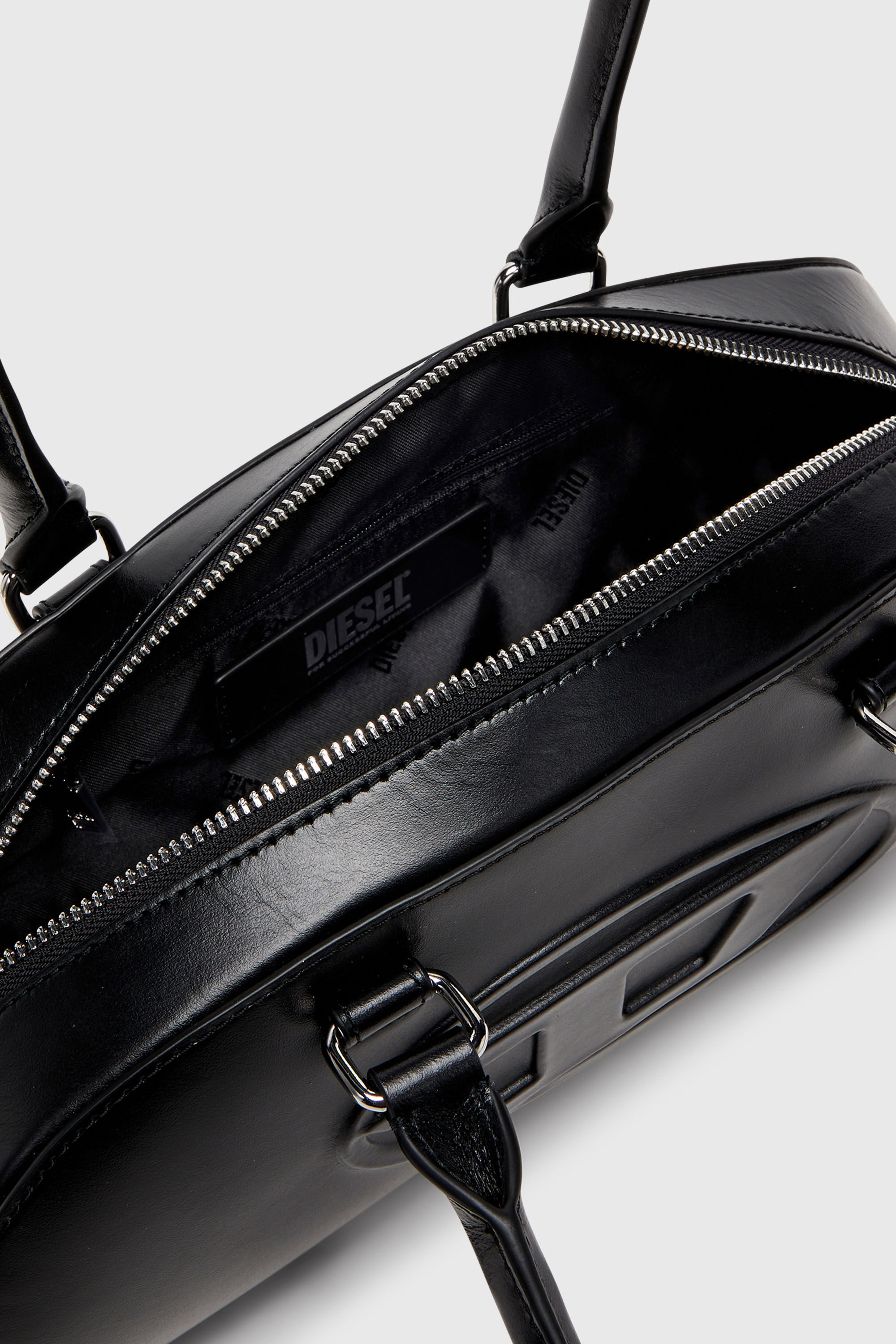 1DR DOME SHOULDER EW ショルダーバッグ｜ブラック｜ウィメンズ｜DIESEL