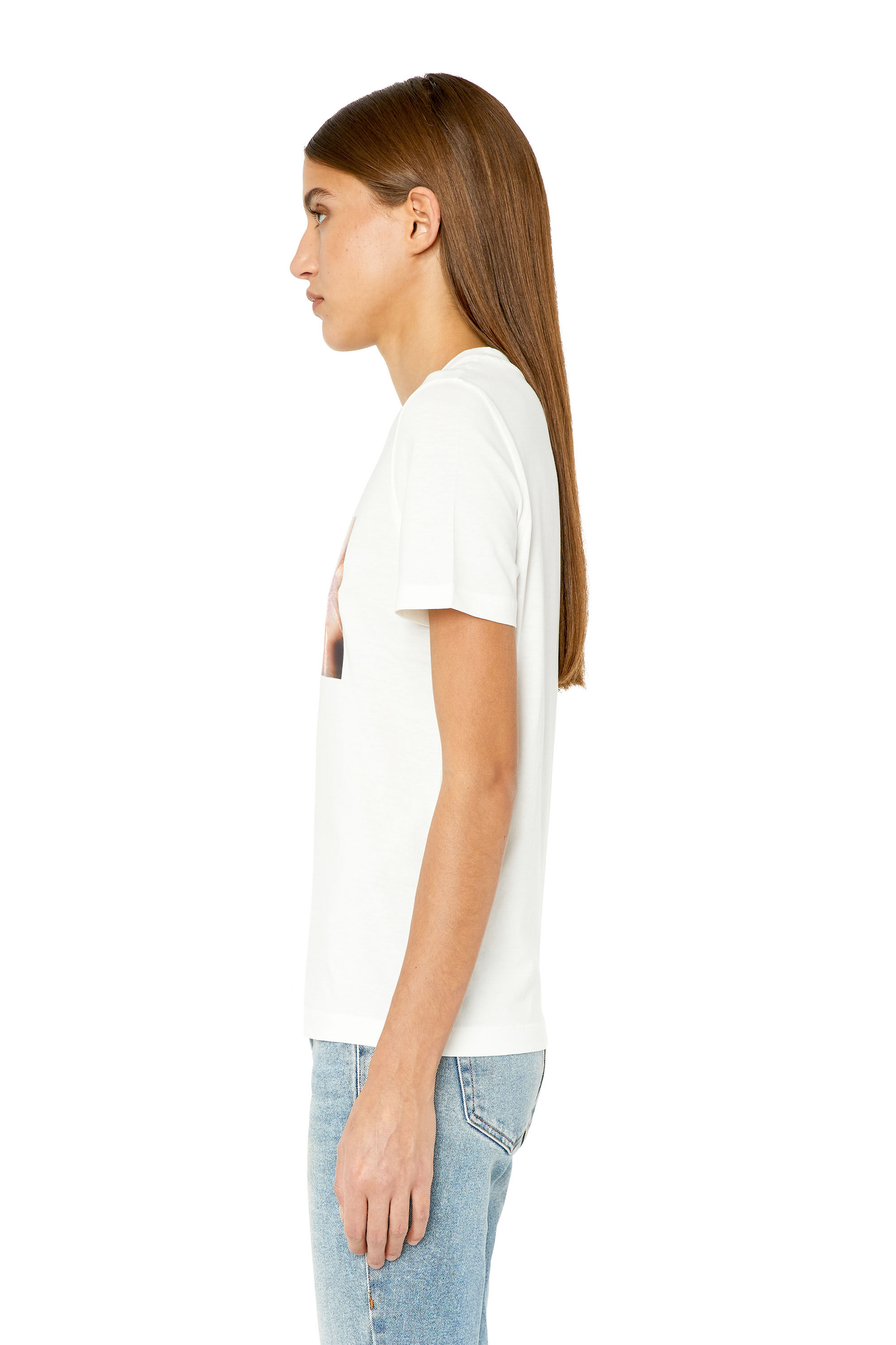 Diesel - T-REG-G3, Female's Tシャツ クルーネック フォトプリント in ホワイト - 5