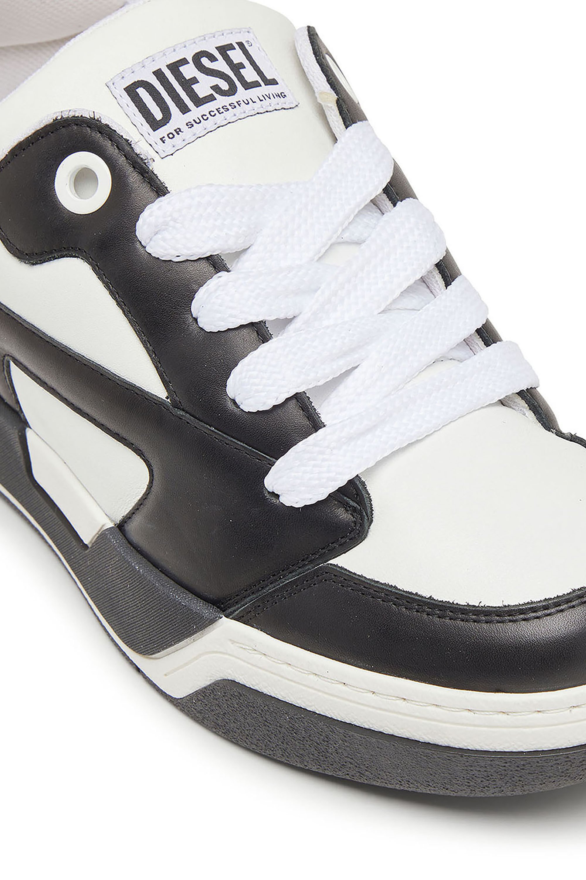 Diesel - S-D-OLLIE LOW W, Female's ローカットスニーカー in ホワイト/ブラック - 6