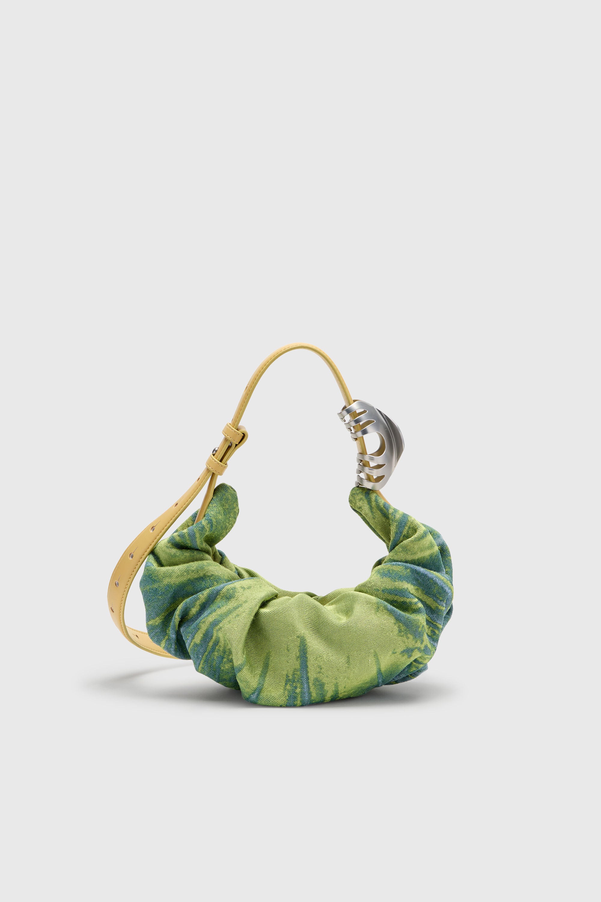 Diesel - GRAB-D HOBO S, Female's Grab-D-Small scrunched hobo bag in satin denim in グリーン - 2