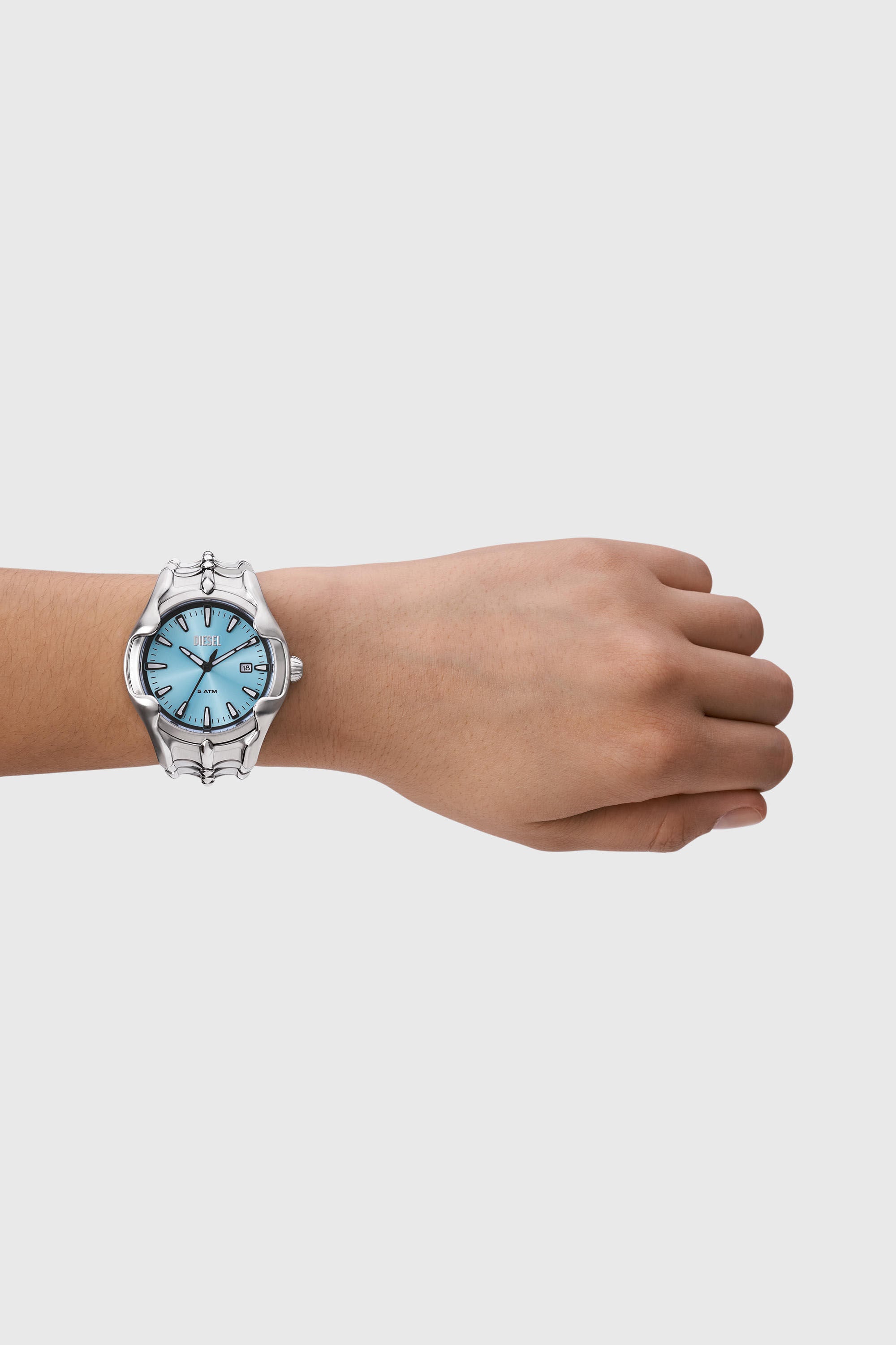 Diesel - DZ2200, Male's Vert three-hand date stainless steel watch in シルバー - 4