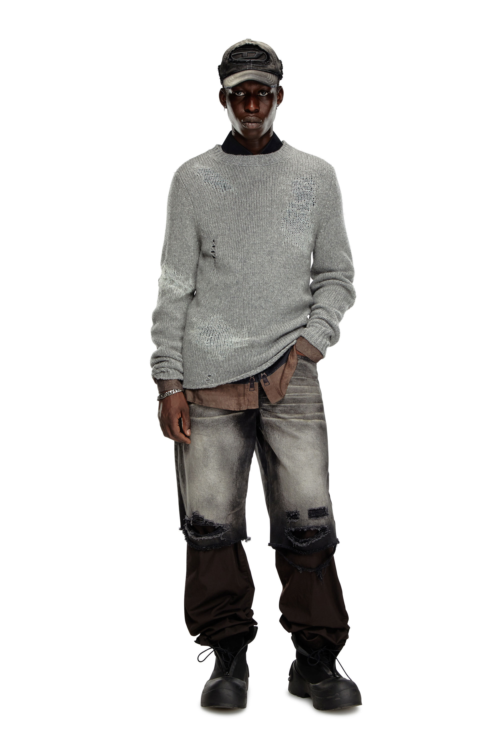 Diesel - K-NORMAN, Male's Distressed jumper in wool blend in グレー - 1