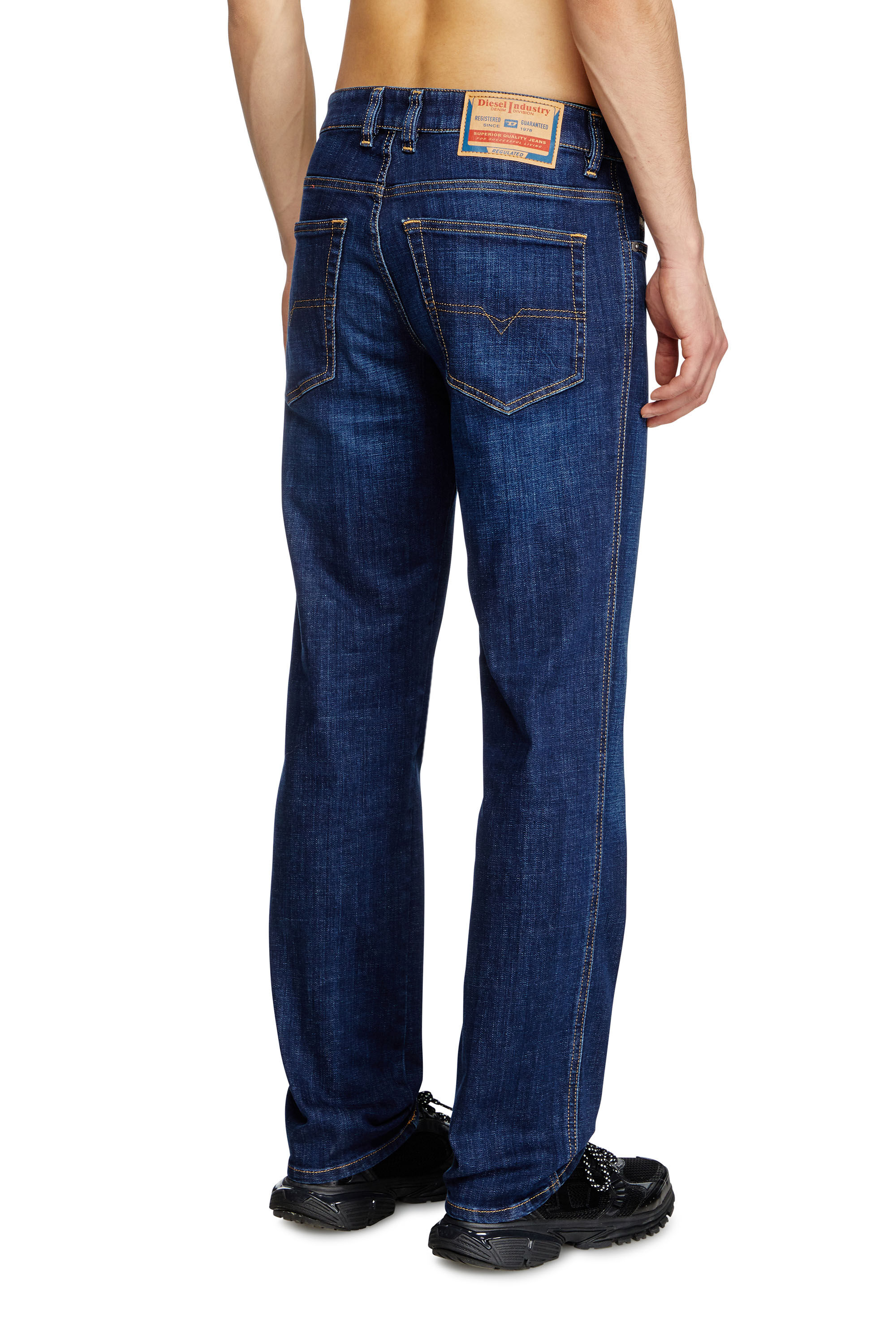 Diesel - Male's Slim Jeans 1993 D-Vyl 09F89, ダークブルー - 5